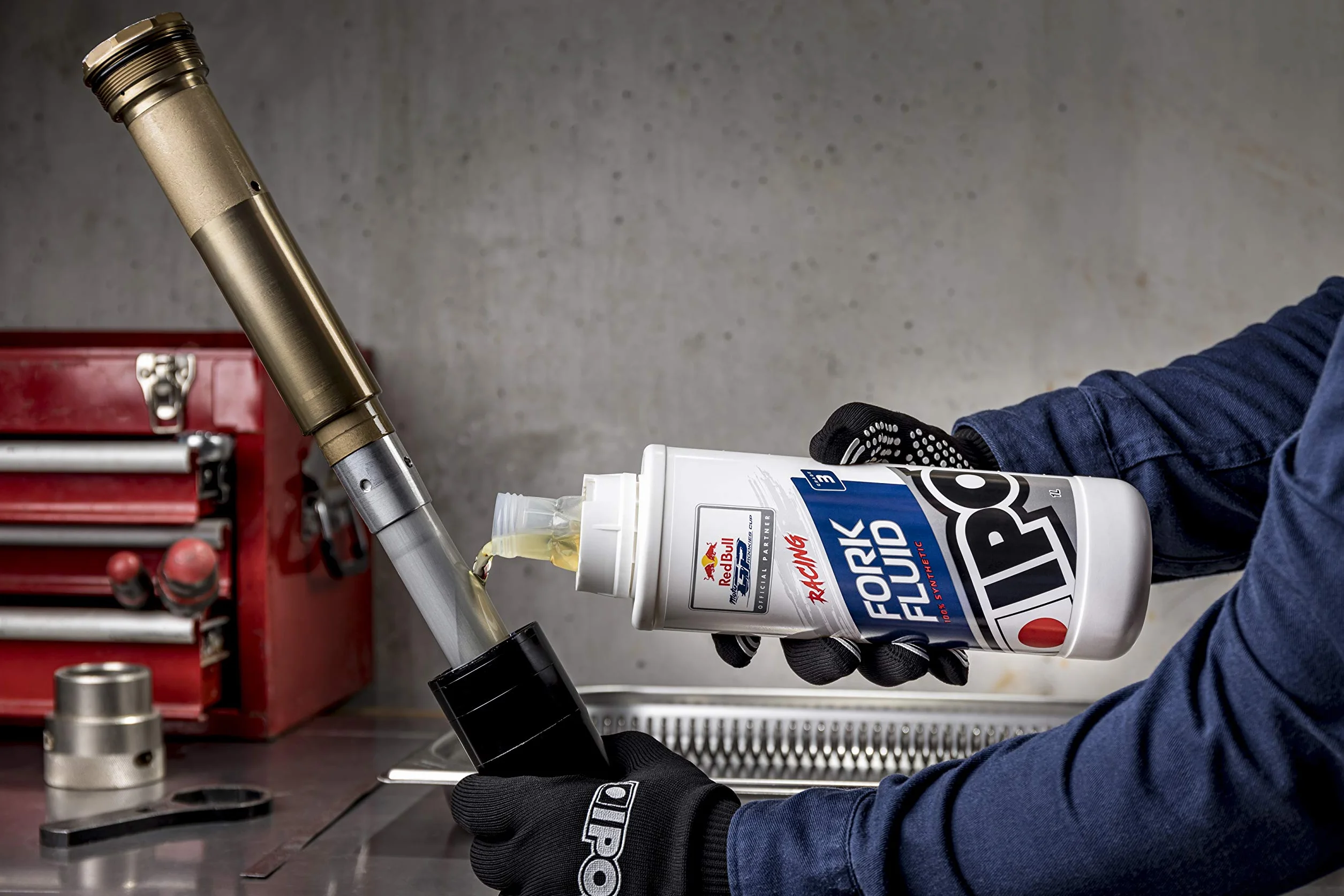 IPONE - Olio per Forcelle Moto - Fork Fluid 3-100% Sintetico - Anti-Frizione e Anti-emulsione - 1 Litro