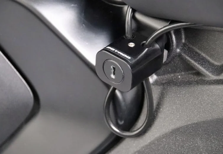 Sistema chiusura caschi con serratura per BMW compatibile con R 1300 GS LC