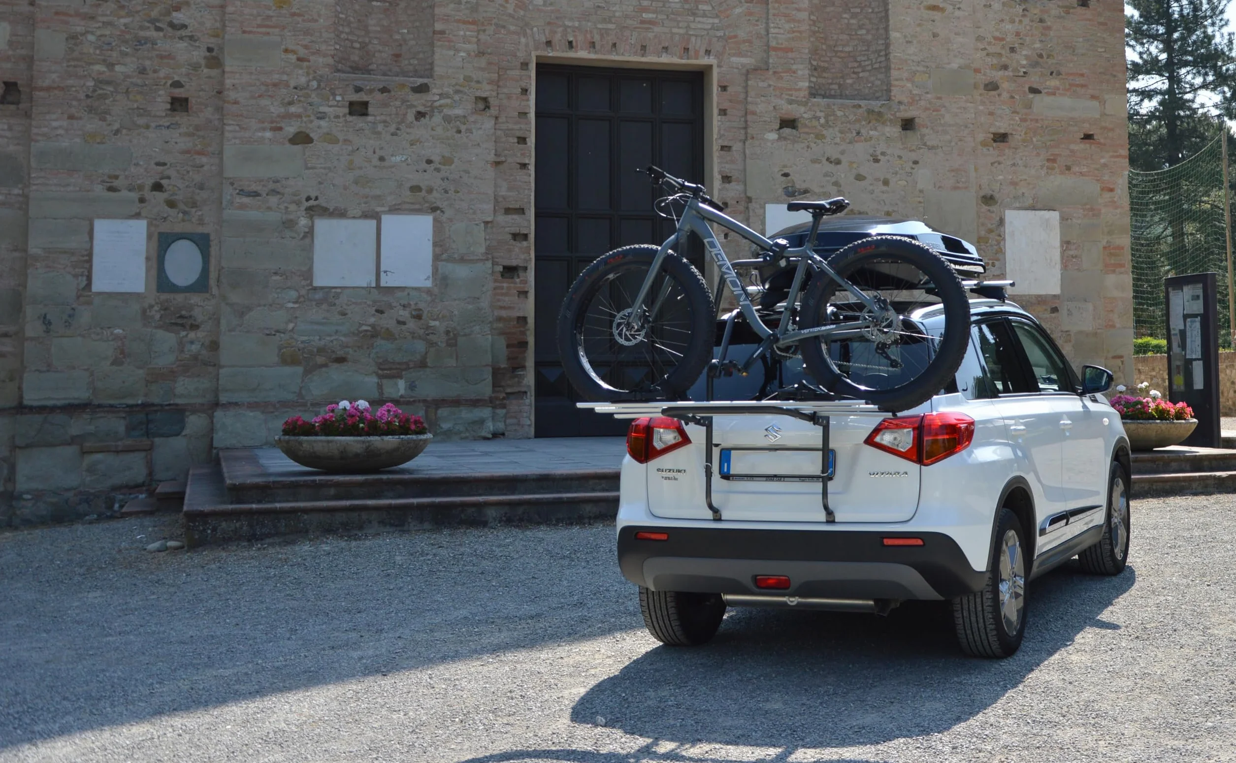 MENABO POLARIS 3 Portabici posteriore per 3 bici