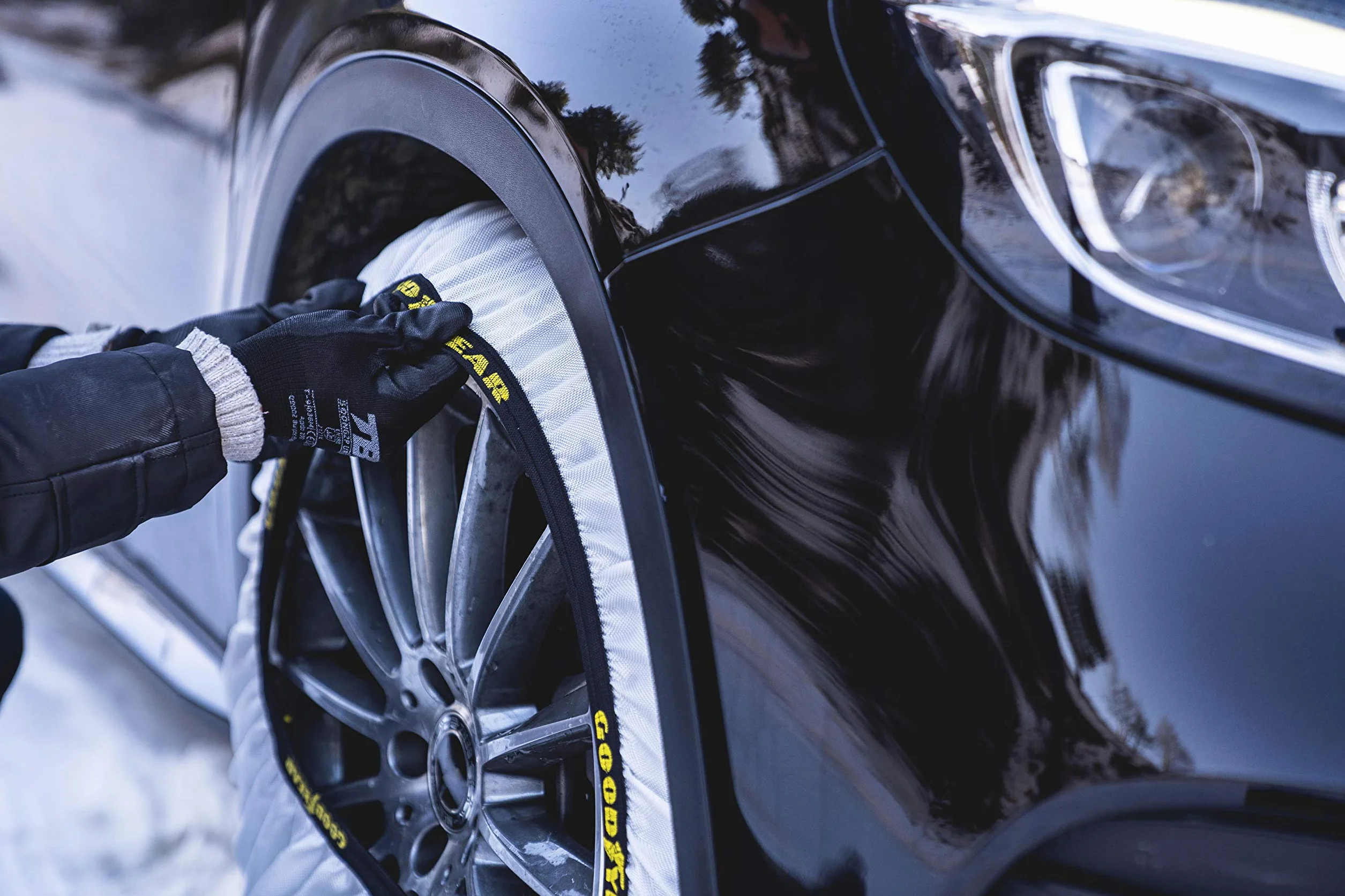 Goodyear Set di 2 Catene da Neve in Tessuto Ultra GRIP TAGLIA L per Auto R14-R20