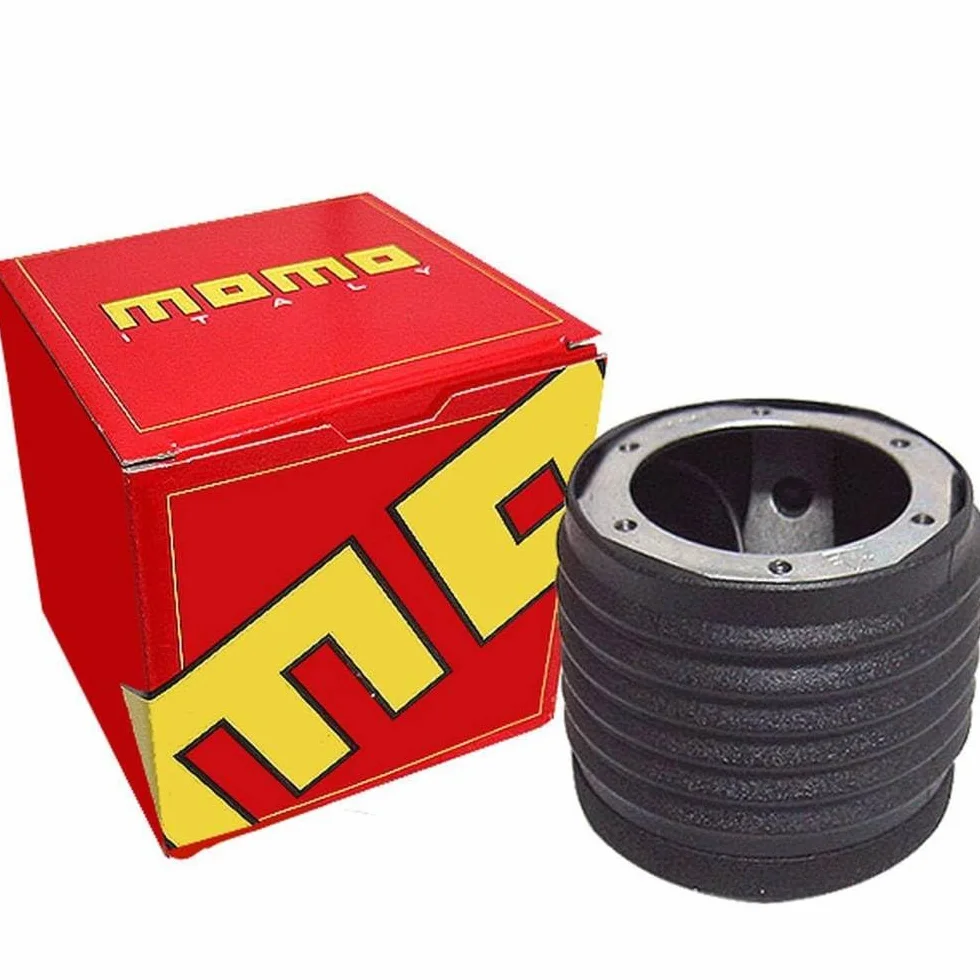 Pezzo Mozzo per volante con pistone nero Momo