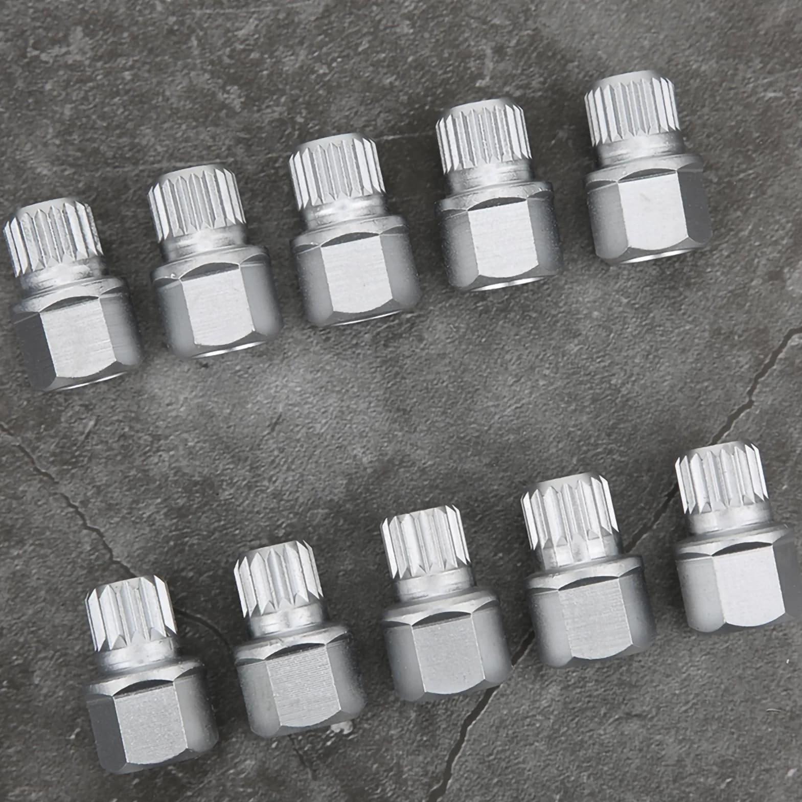 10Pcs Set di Chiavi per Dadi di Bloccaggio delle Ruote Set di Chiavi per Dadi delle Ruote Installazione Kit di Prese per Dadi delle Ruote Antifurto per Auto