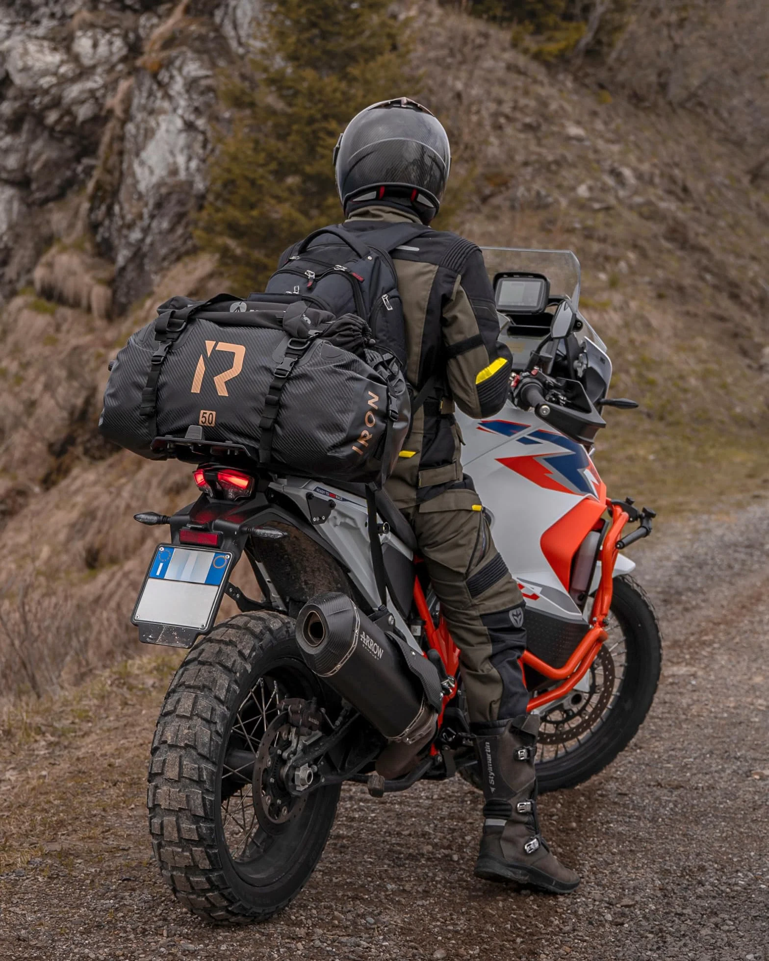 Borsa impermeabile per moto 30 L nero con chiusura arrotolabile