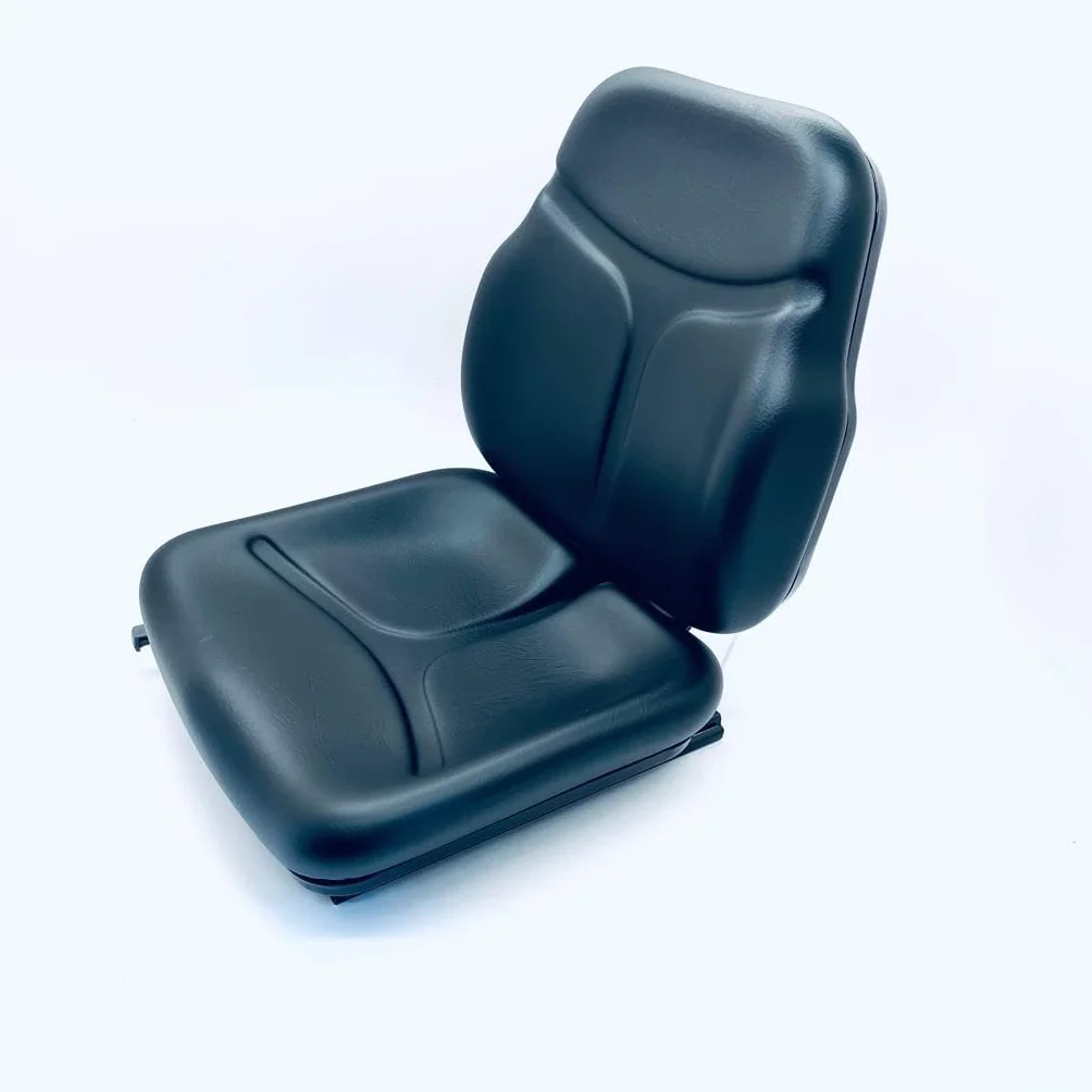 Sedile tipo COBO SC74 per trattore in ecopelle nero. Tipo new holland. CB1057354.