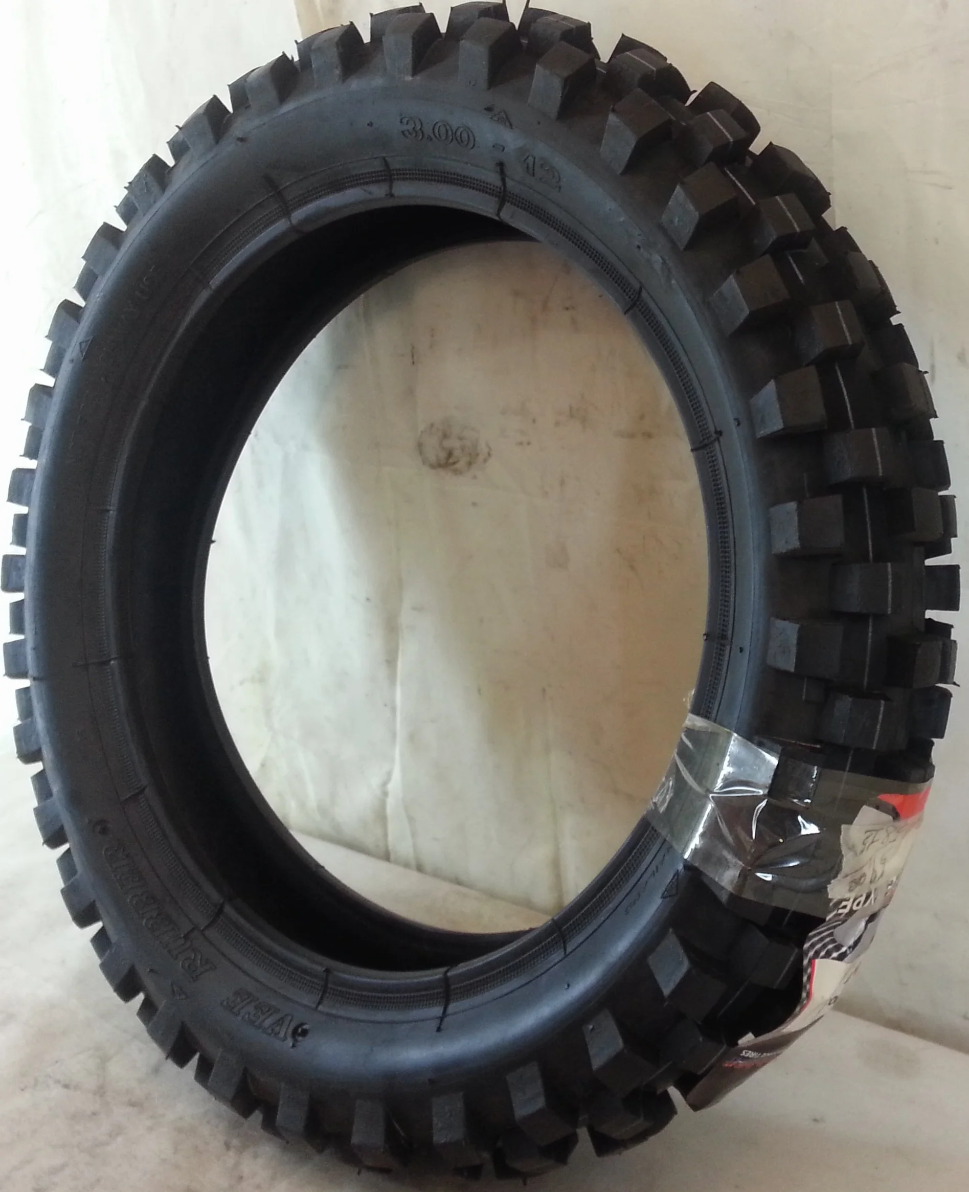 Copertone pneumatico 3.00-12 VEE RUBBER V174 CROSS enduro