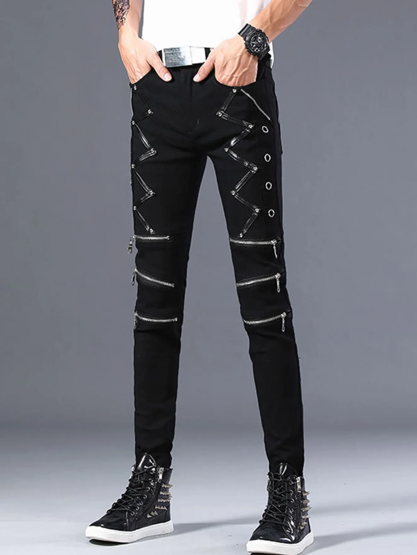 Idopy Pantaloni elasticizzati da uomo jeans da motociclista con borchie punk gotico