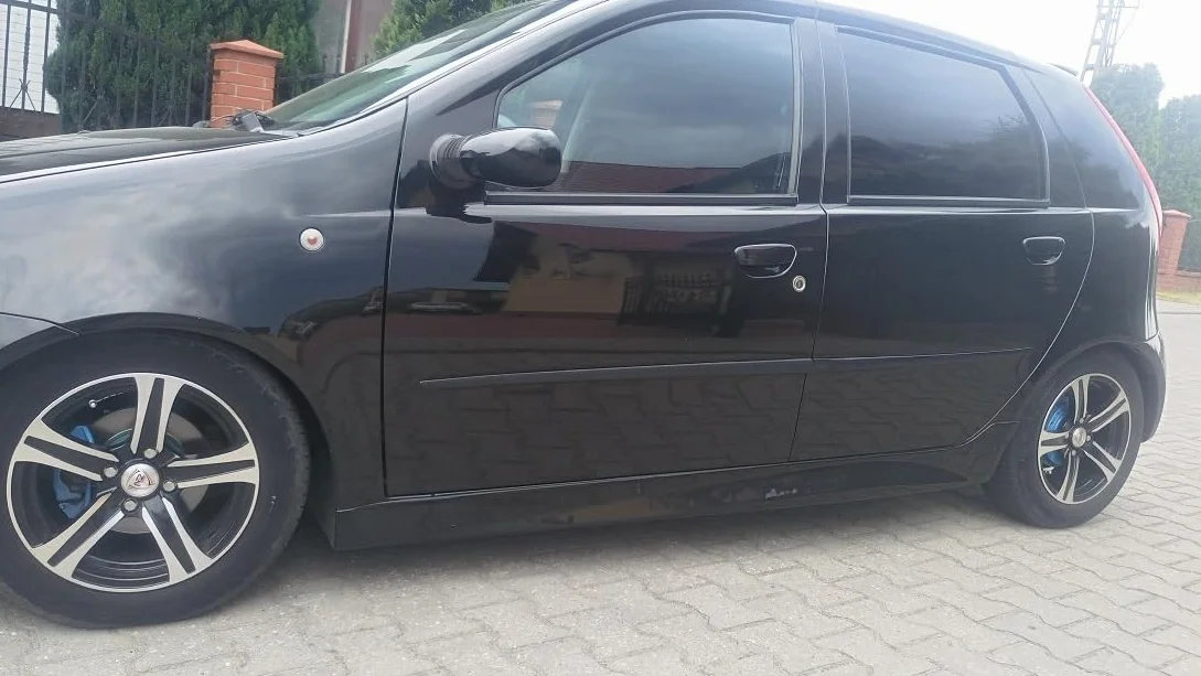Minigonne Laterali Sottoporta per Fiat Punto 2 Abarth Look, Vetroresina Gialla