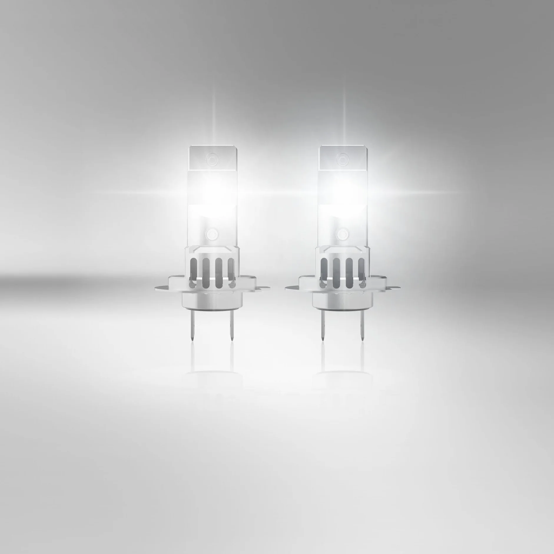 OSRAM LEDriving HL EASY GEN 2 H7 H18 lampada LED abbaglianti anabbaglianti bianco freddo 6500K 2 lampade