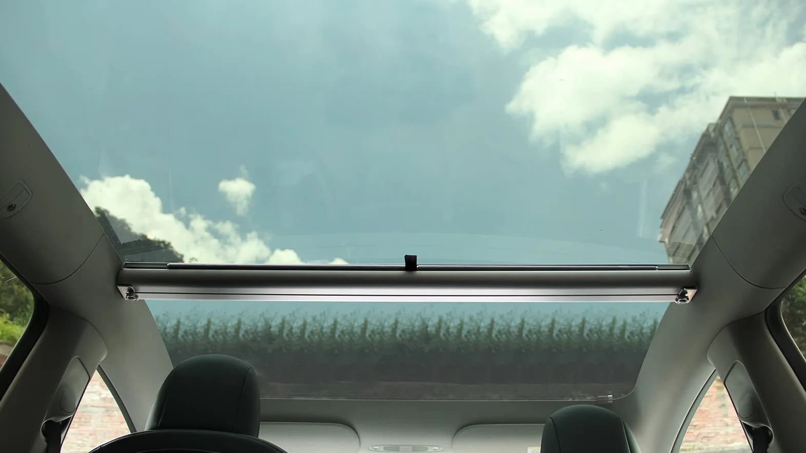 Tendalino parasole per tetto apribile in vetro per Tesla Model Y, isolamento termico e ombreggiante, stoccaggio a rotazione