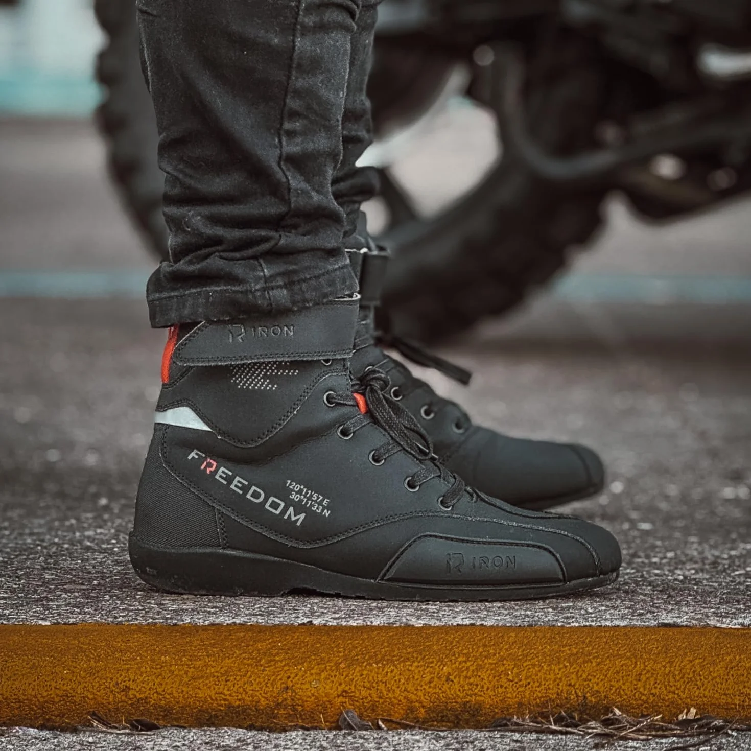 RIDEIRON Scarpe da Moto Uomo Normativa CE, Stivali Motocross, Protezione Caviglia, Scarpe da Equitazione Stradale Rinforzate