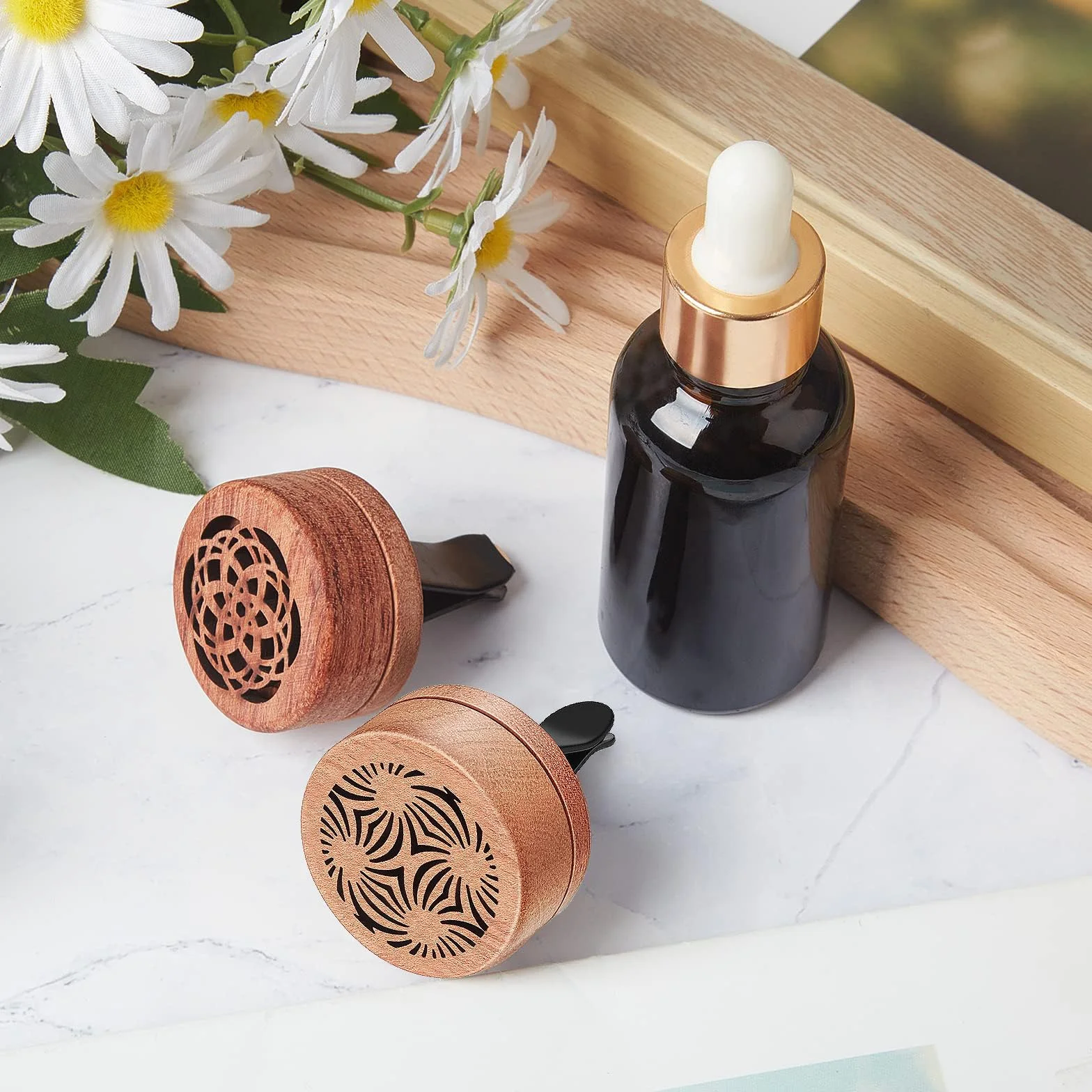 Diffusore di Oli Essenziali per Auto 2 Pezzi Diffusori Auto in Legno con Clip di Ventilazione