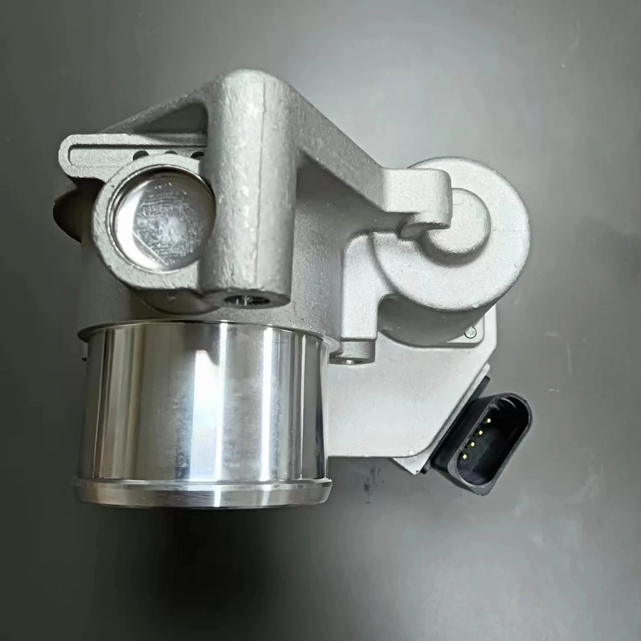 Valvola del corpo farfallato dell'auto 1340067JG0LCP 7701062300 A2C59512939 1340067JG00 A2C53103391 8200736114 A2C53027894 A2C53107575 A2C53245045 A2C53103834
