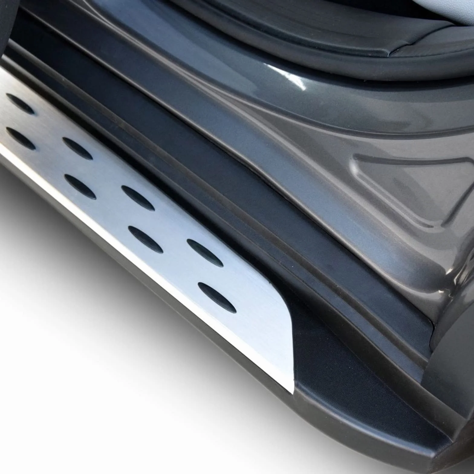 J&J AUTOMOTIVE Pedane Laterali per Mercedes GLA X156 2013-2019, Sottoporta Minigonne in Alluminio e Plastica ABS, Set Completo con Materiale di Montaggio Incluso