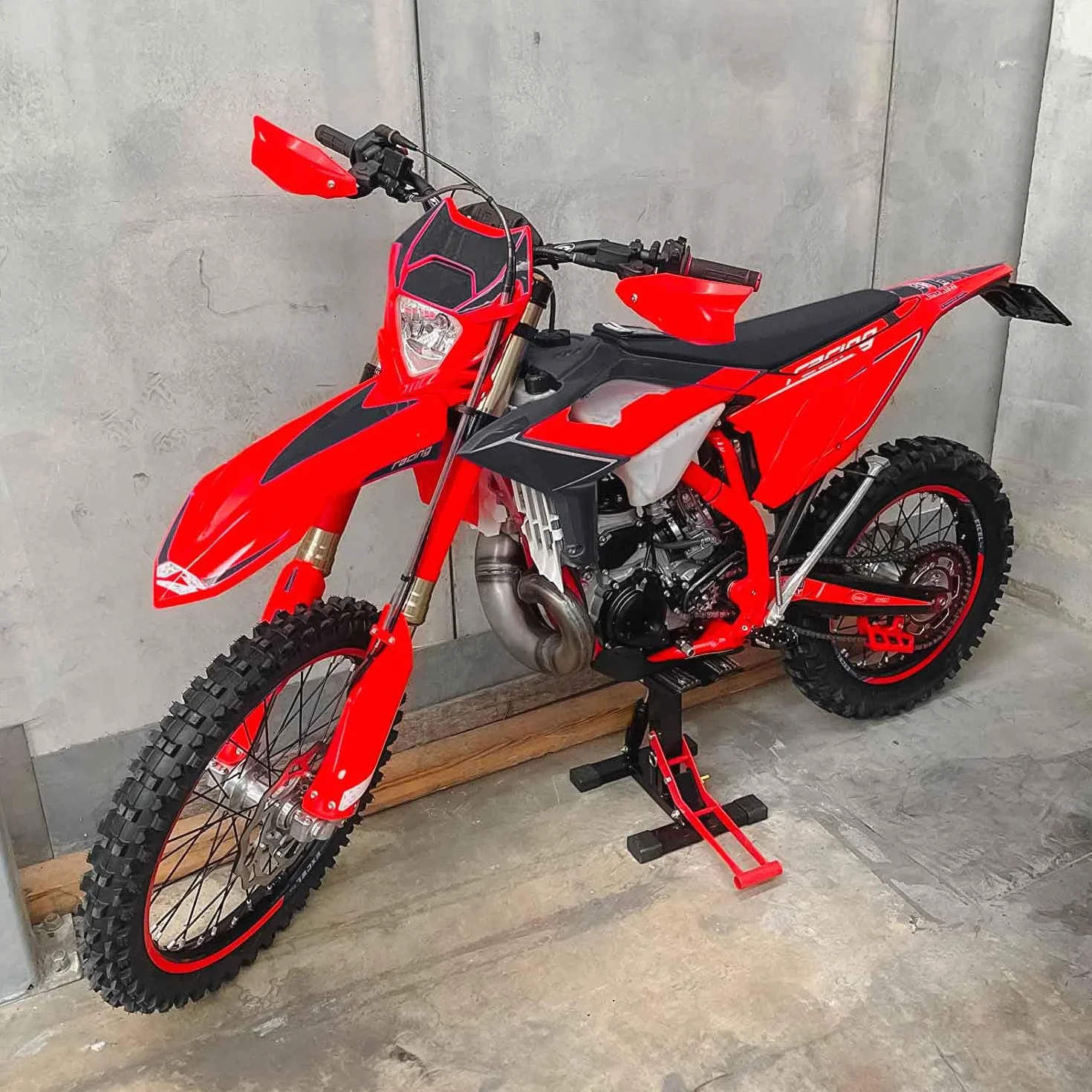 Ponte Sollevatore Moto Idraulico 200 kg BOUDECH Rocket 200