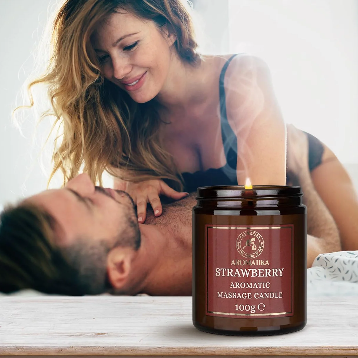 Candela da Massaggio Fragola 100g - Cera di Soia - Oli di Cocco e Mandorle - Vaniglia - Massaggio Rilassante - Aromaterapia