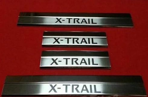 X-Trail T32 - Protezione antigraffio per battitacco in acciaio inox cromato, 4 porte (dal 2014 in poi)