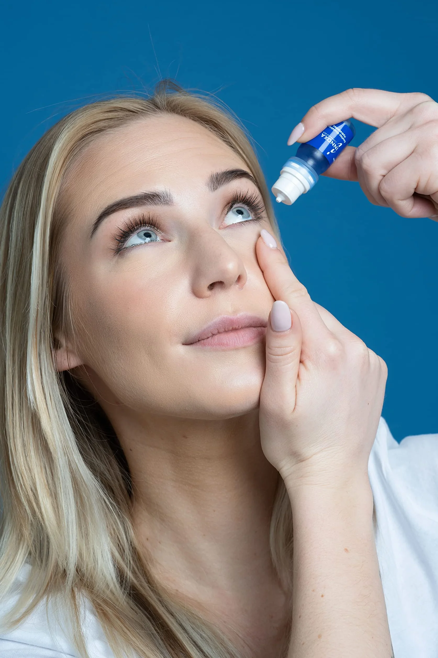 INNOXA Gocce oculari formula blu sbianca occhi rossi idrata rinfresca occhi secchi e stanchi 10 ml