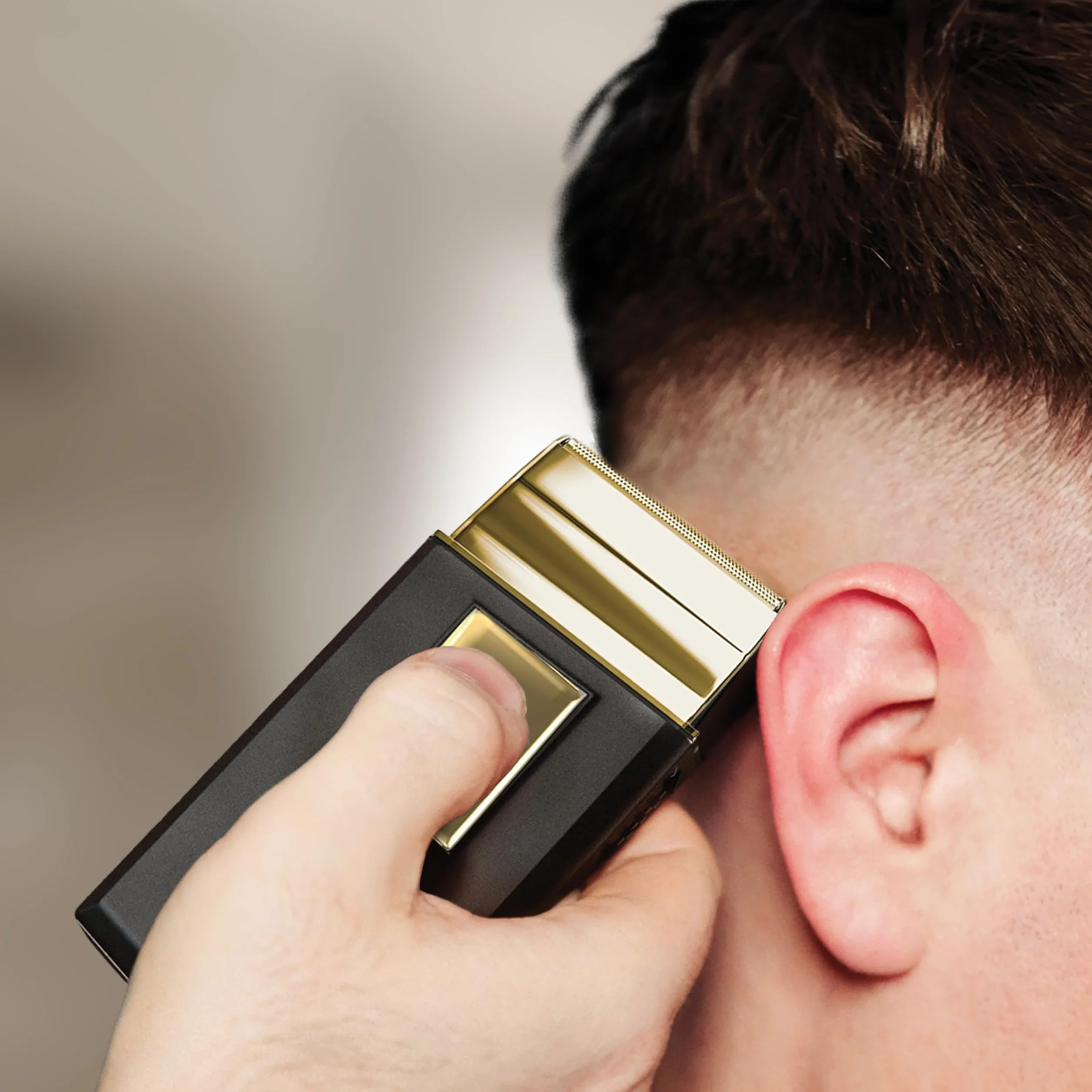 Wahl Travel Shaver Gold Edition Rasoio Elettrico Cordless Ricaricabile per Uomo