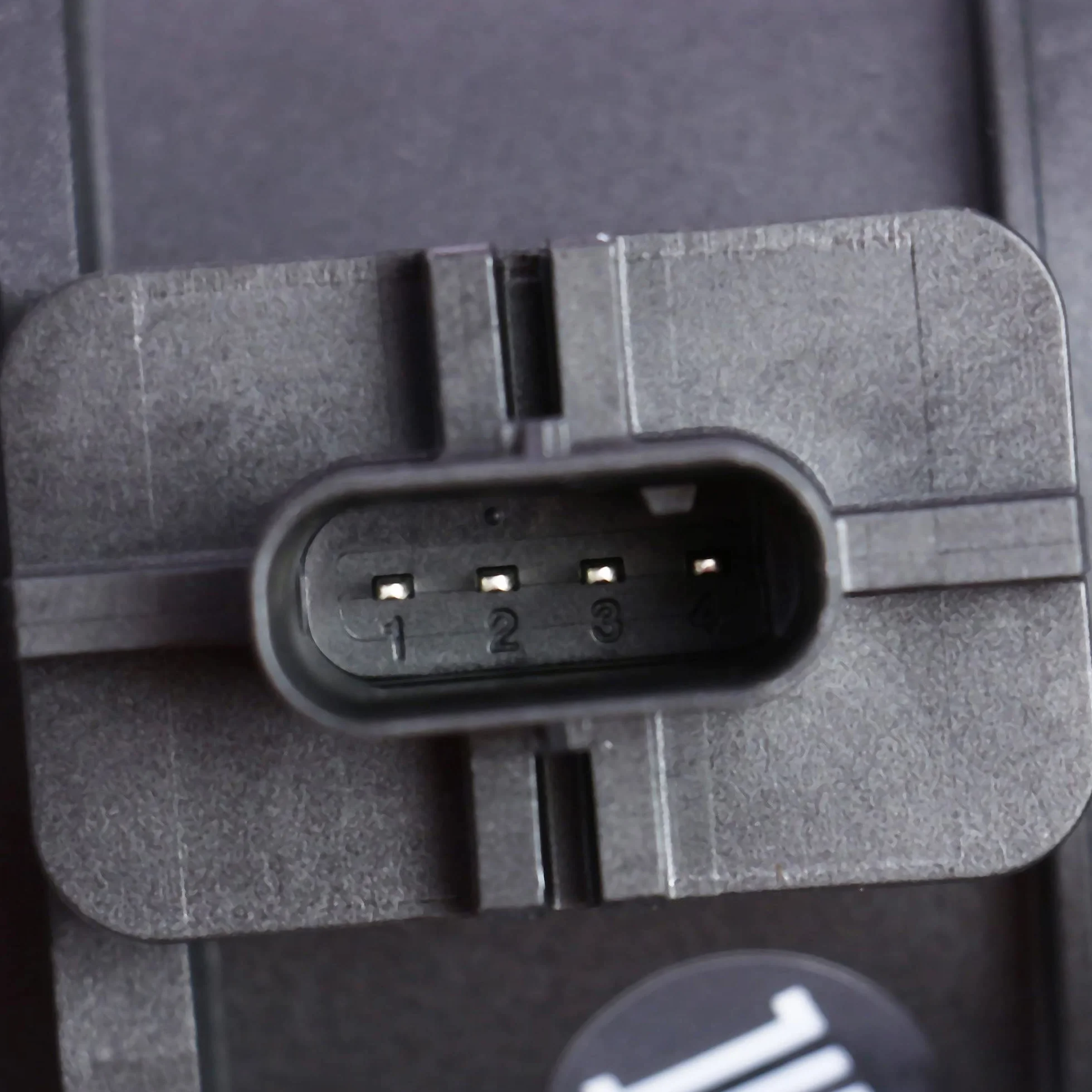 BOSCH Debimetro 0281002956 Compatibile con: AUDI A1, A1 Sportback, A3, A3, A3 Cabriolet, A3 Cabriolet, A3 Limousine, A3 Sportback, A3 Sportback, A4 Allroad B8, A4 Allroad B9, A4 B8, A4 B8 Avant, A4 B9