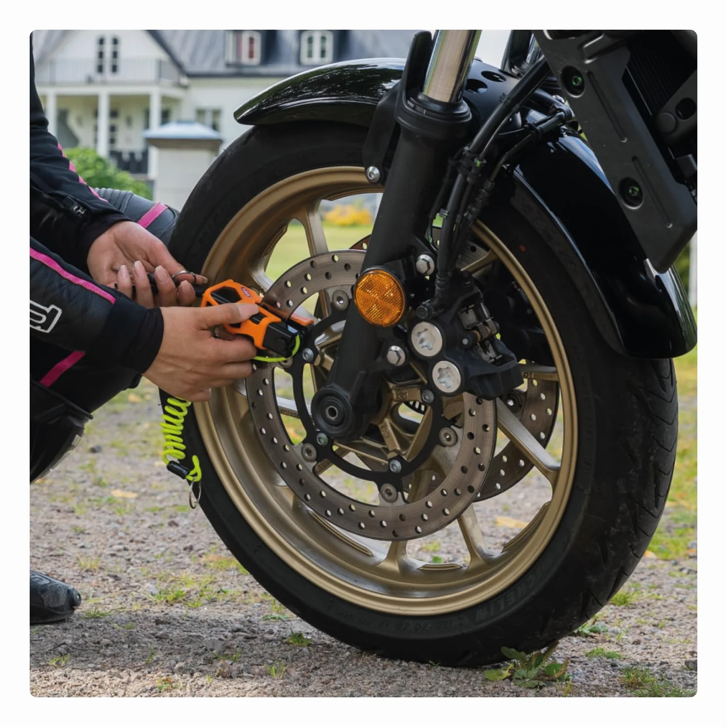 ABUS Granit Sledg 77 giallo - Serratura per moto con cilindro XPlus sicuro e cavo di richiamo - Livello di sicurezza 17 - Giallo