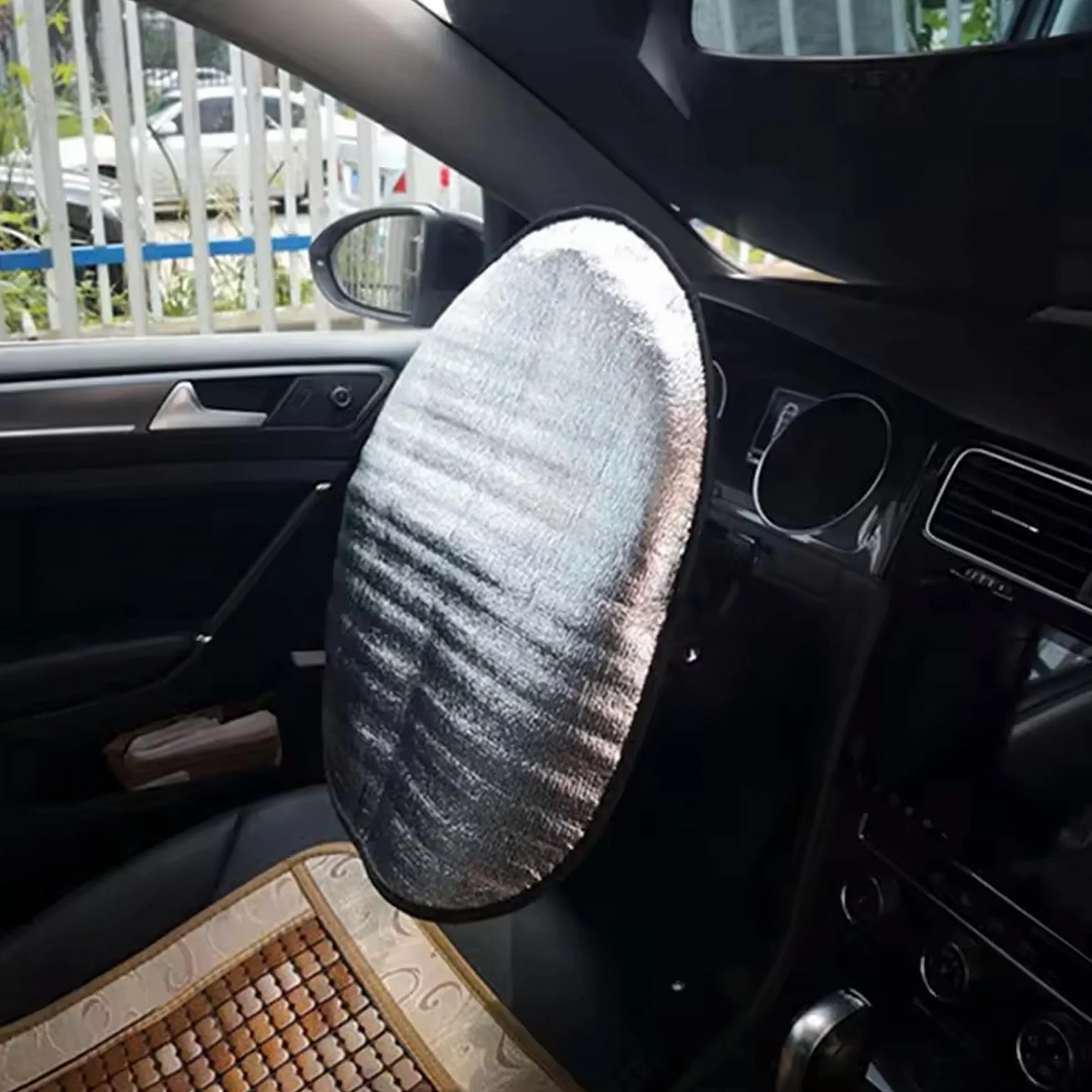 Coprivolante Termico Parasole 50x45 cm Alluminio Doppio Strato | Protezione Volante Auto dal Sole e dal Calore | Universale Antisurriscaldamento Facile da Applicare e Rimuovere