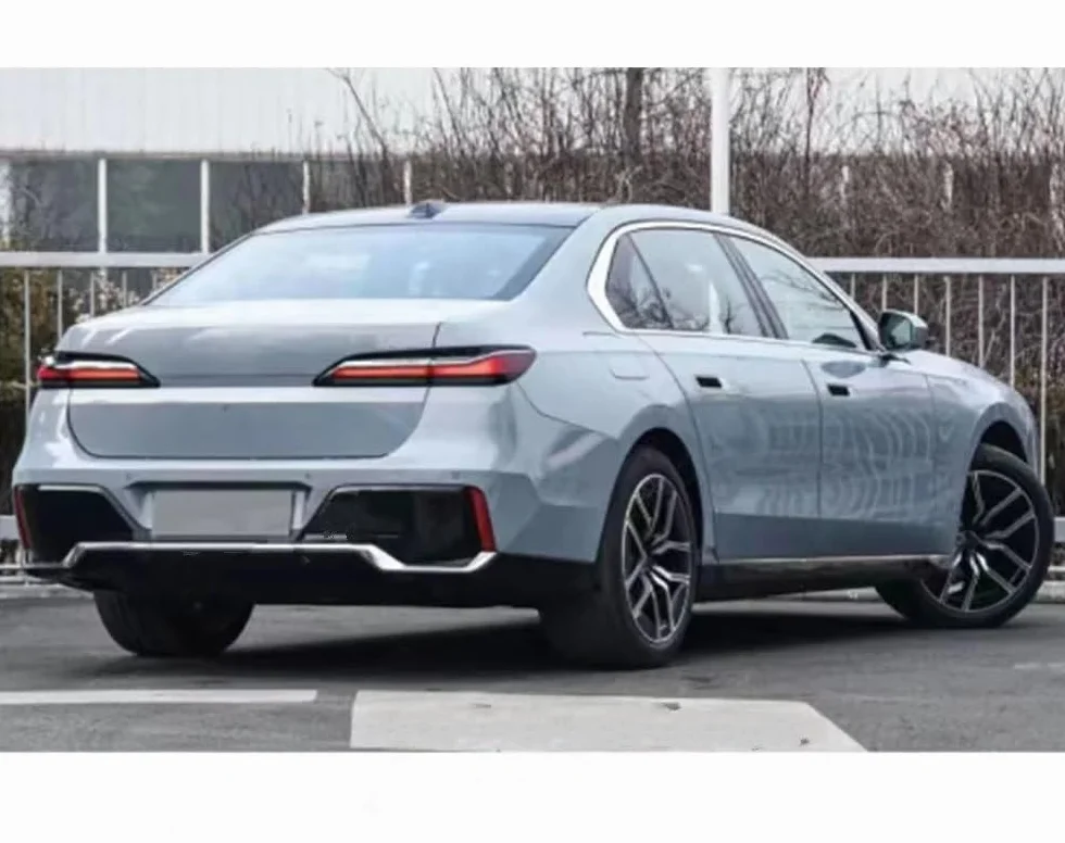 Auto Minigonne Laterali Per BMW Serie 7 G70 Sport 2023+ PP Minigonne Laterali Pannello A Bilanciere Spoiler Splitter Kit Corpo Vettura(Gloss Black)