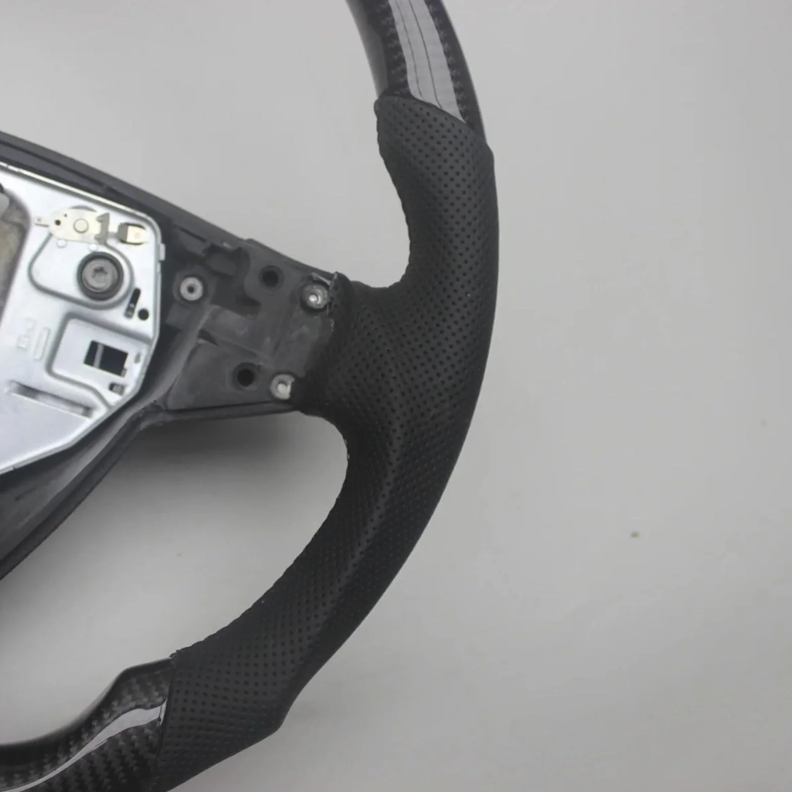 Volante di ricambio in fibra di carbonio con pelle compatibile con SAAB 93 9-3