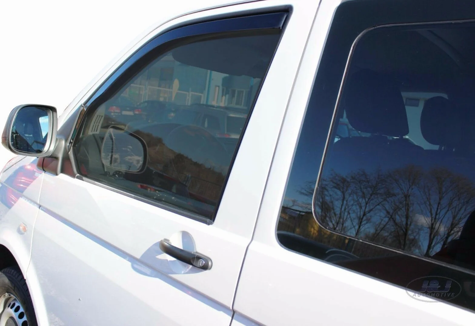J&J AUTOMOTIVE Deflettori d'Aria per Volkswagen T5 T6 Caravelle, Trans-Porter, Multivan 2003-2019, Set da 2 Pezzi, Nero fumé