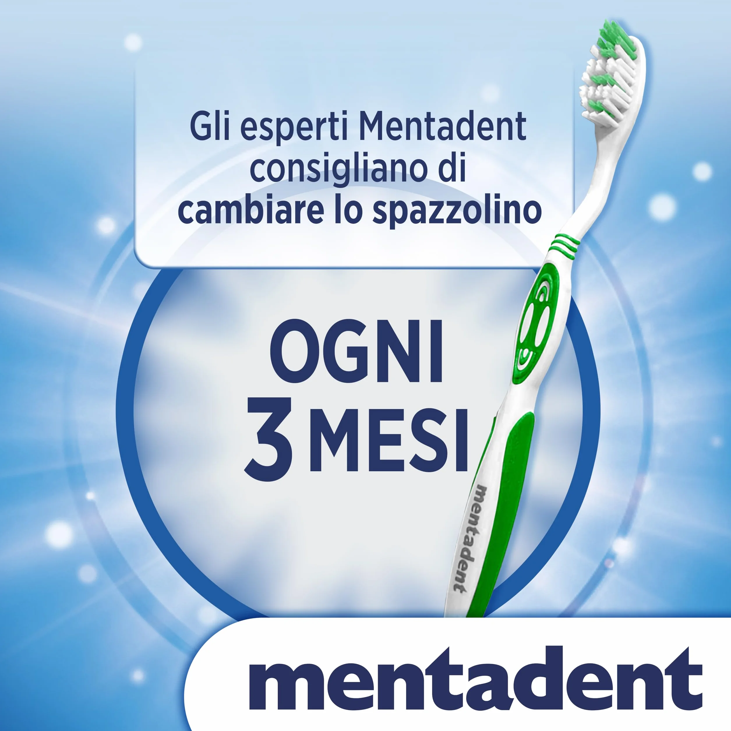 Mentadent Protezione Famiglia 4 Spazzolini Setole Medie Multi-angolazione Manico Tripla Angolazione Setole Lucidanti Pulisci-lingua Morbido