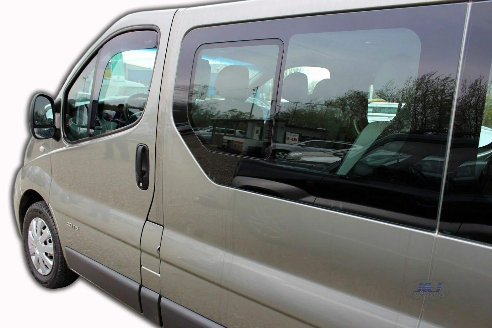 J&J AUTOMOTIVE Deflettori d'Aria Renault Trafic 2001-2014 Set 2 Pezzi Nero Fumé Oscurato
