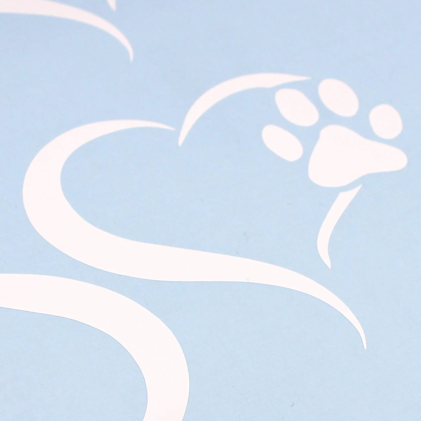 Finest Folia - Set di 2 adesivi a forma di zampa di cane e cuore, 10 x 11 cm, per auto, moto, computer portatile, mobili (K017 Bianco)