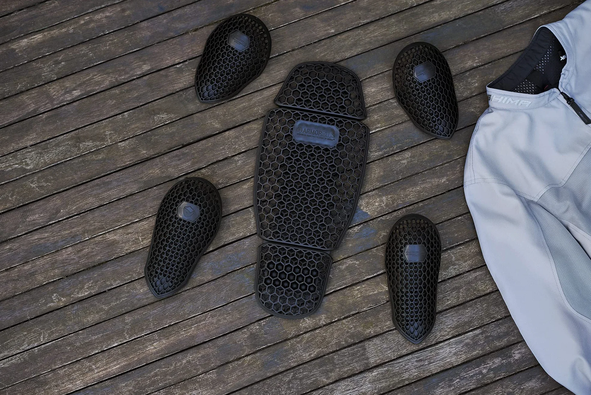 SHIMA OPENAIR Giacca Moto Uomo - Leggera e Traspirante Giubbotto moto uomo estiva in trete con protezioni CE per schiena, spalle e gomiti (Nero, XL)