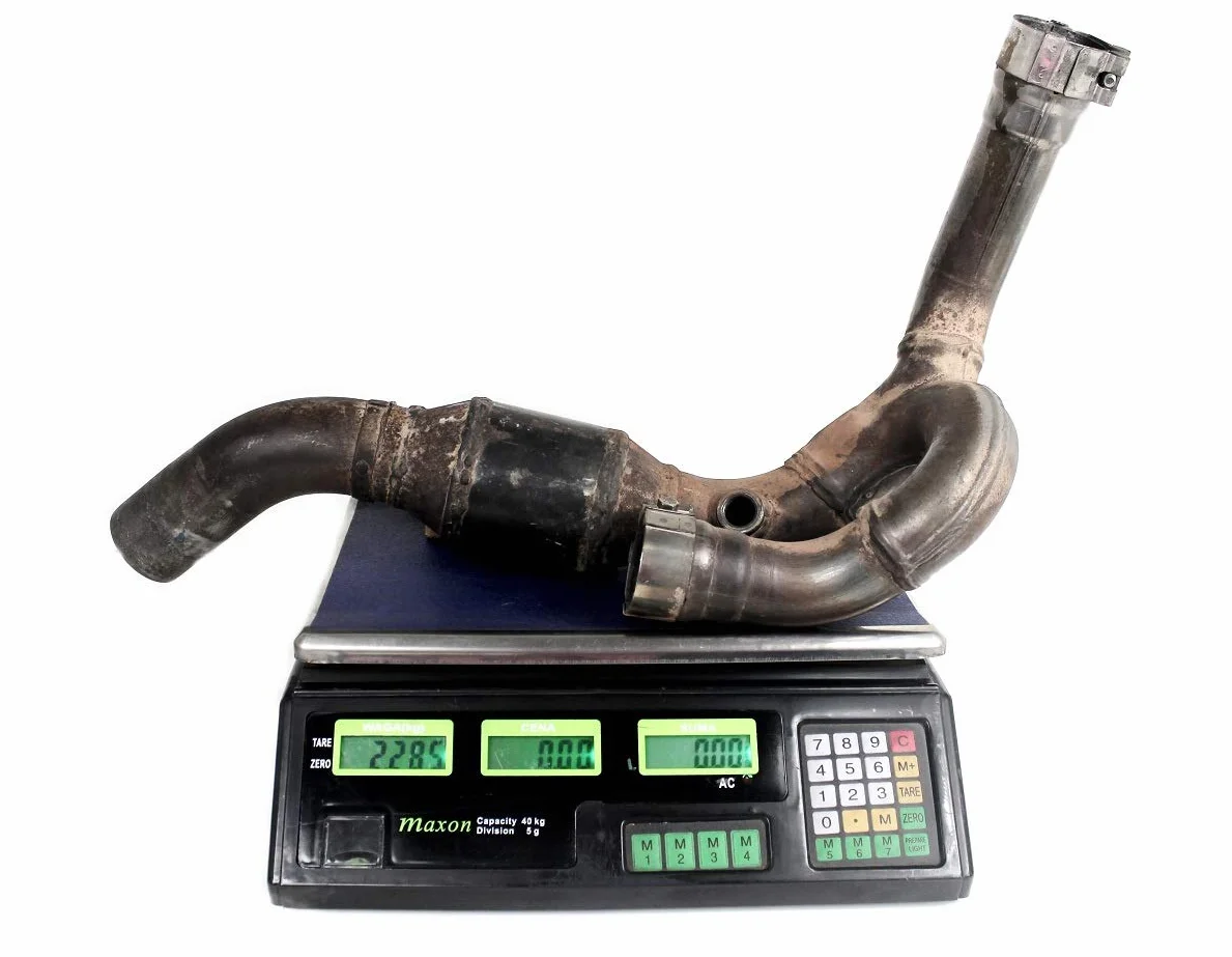 SMV 750 DORSODURO Tubo Elimina Catalizzatore, Decatalizzatore, No-Kat, Mid Pipe Inox DE-CAT DECAT Dominator Exhaust Terminale di Scarico Silenziatore 2008 2009 2010 2011 2012 2013 2014 2015 2016