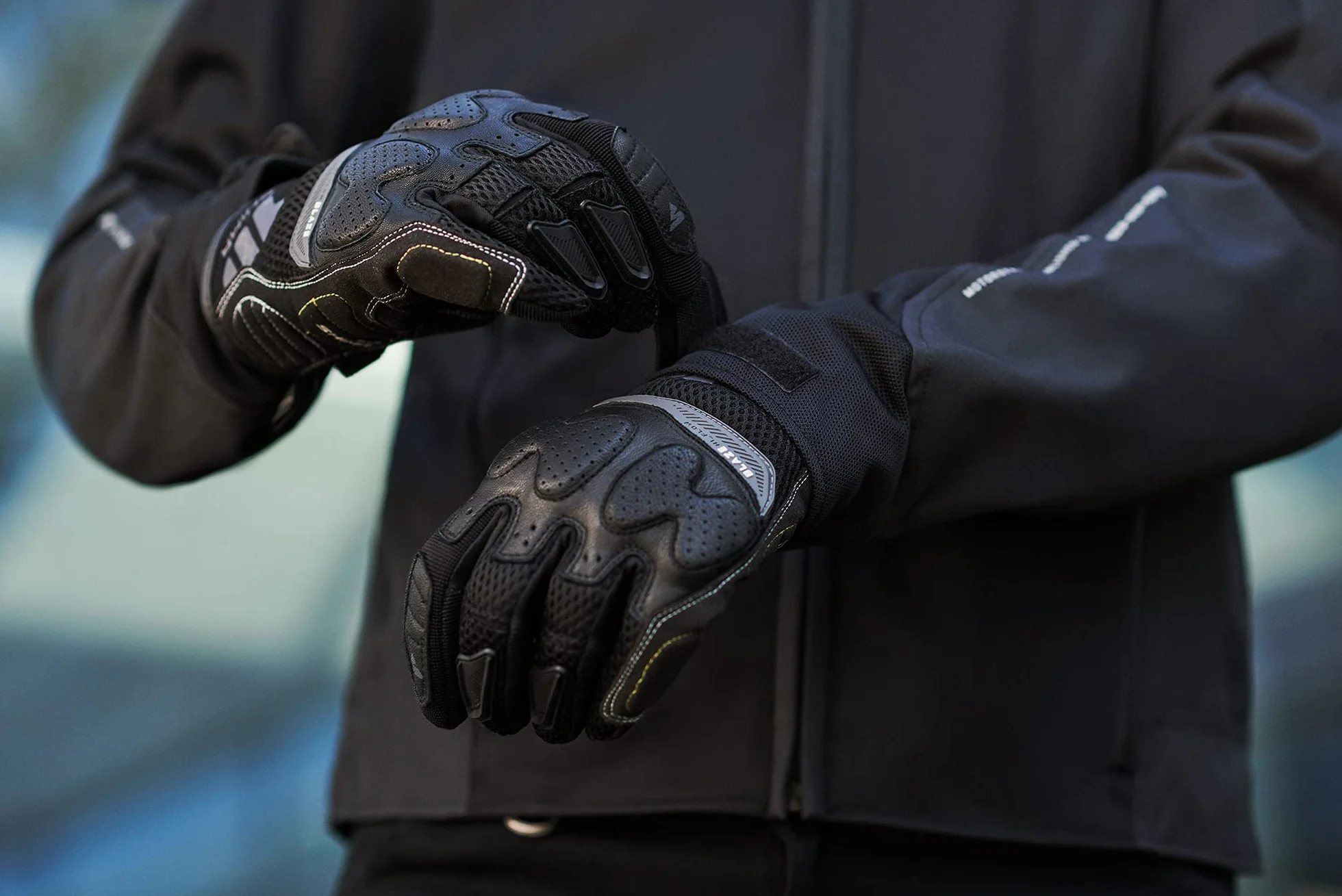 SHIMA OPENAIR Giacca Moto Uomo - Leggera e Traspirante Giubbotto moto uomo estiva in trete con protezioni CE per schiena, spalle e gomiti (Nero, XL)