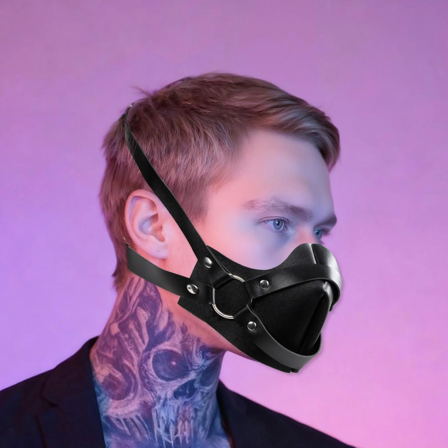 Maschera in pelle nera BDSM per adulti con boccaglio gotico e anello in metallo