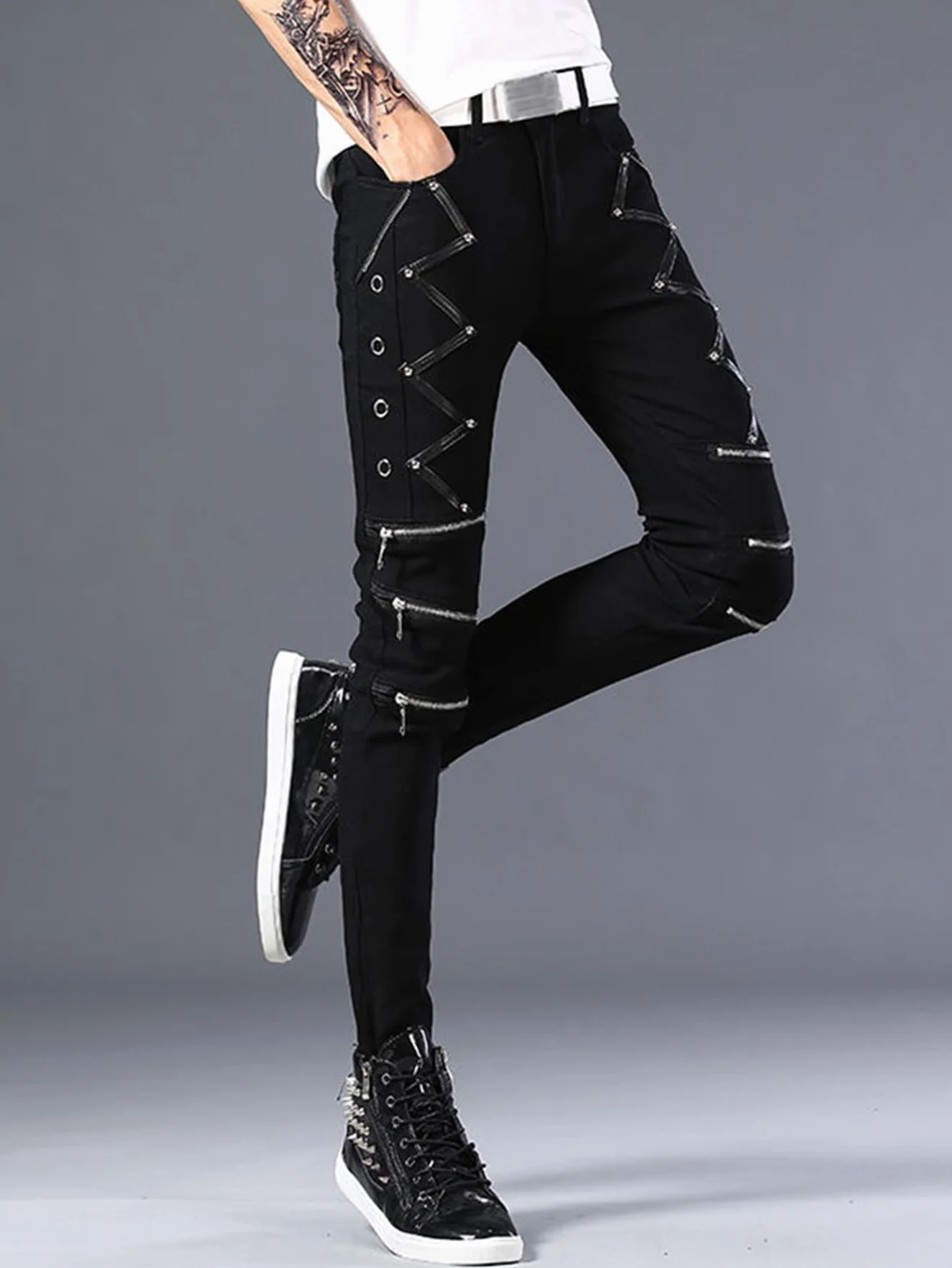 Idopy Pantaloni elasticizzati da uomo jeans da motociclista con borchie punk gotico