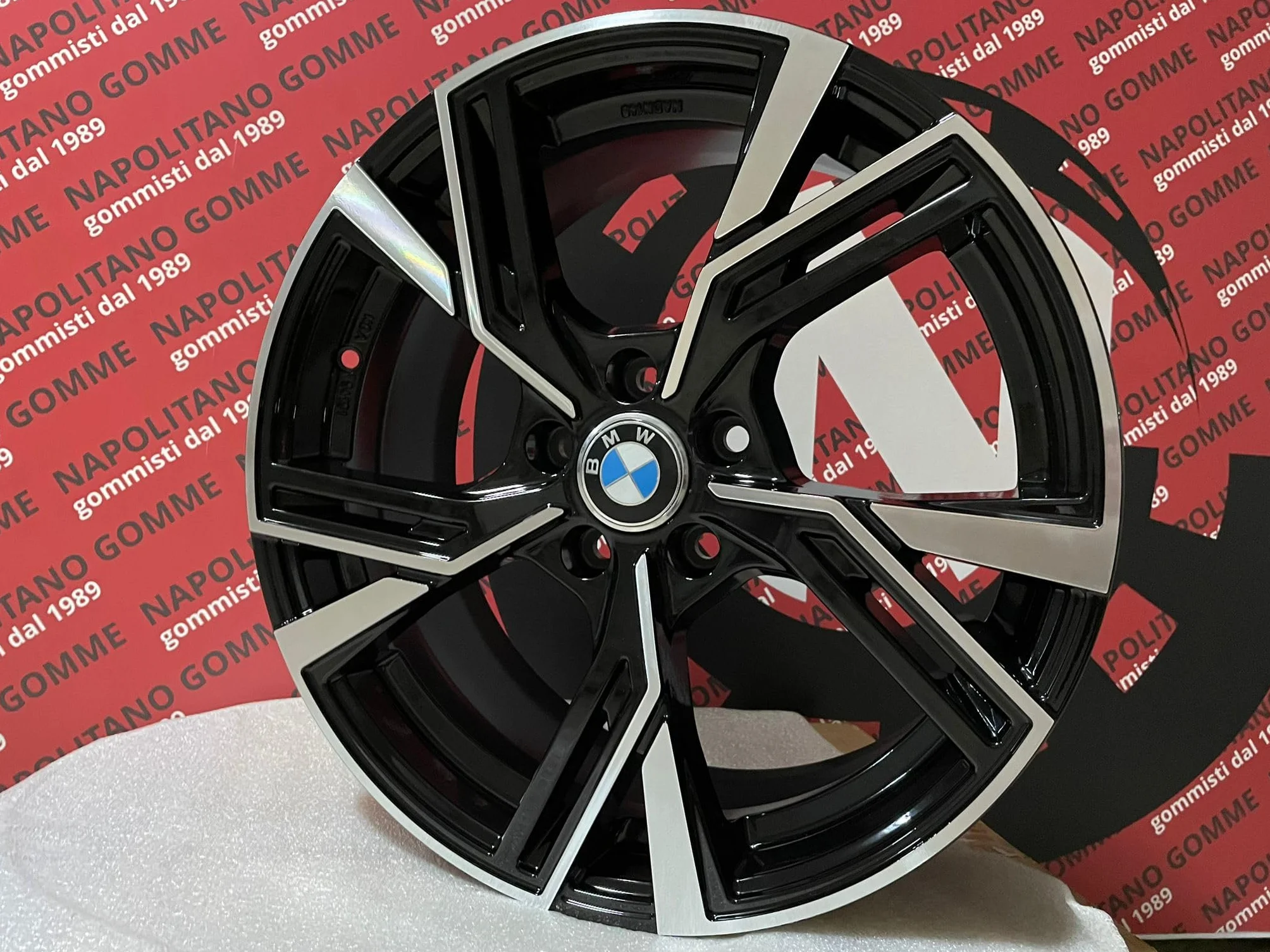4 Cerchi in lega compatibili per Bmw serie 1 F40 e X1 F48 da 18 pollici rs6