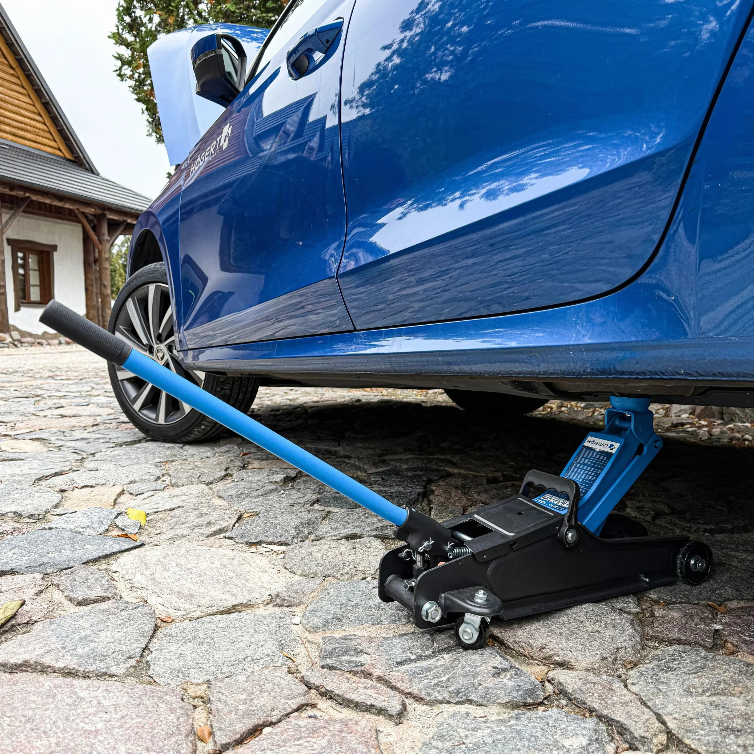 HÖGERT TECHNIK Cric idraulico piatto 2T, altezza 90-340 mm, acciaio, ruote, valvola sicurezza, sollevatore auto