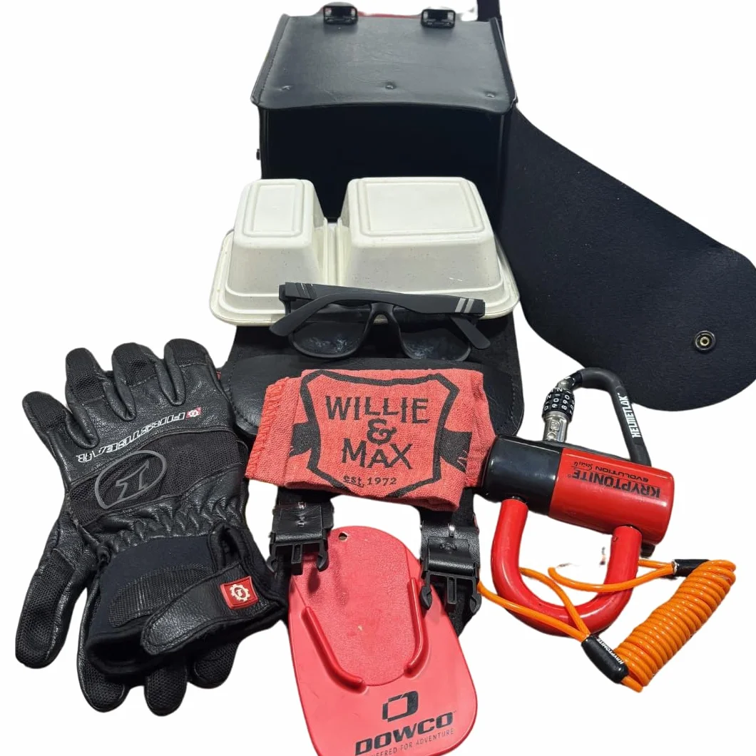Dowco Willie & Max Black Jack Borsa per Sissy Bar Moto Pelle Sintetica 20,3x25,4x11,4 cm Nero