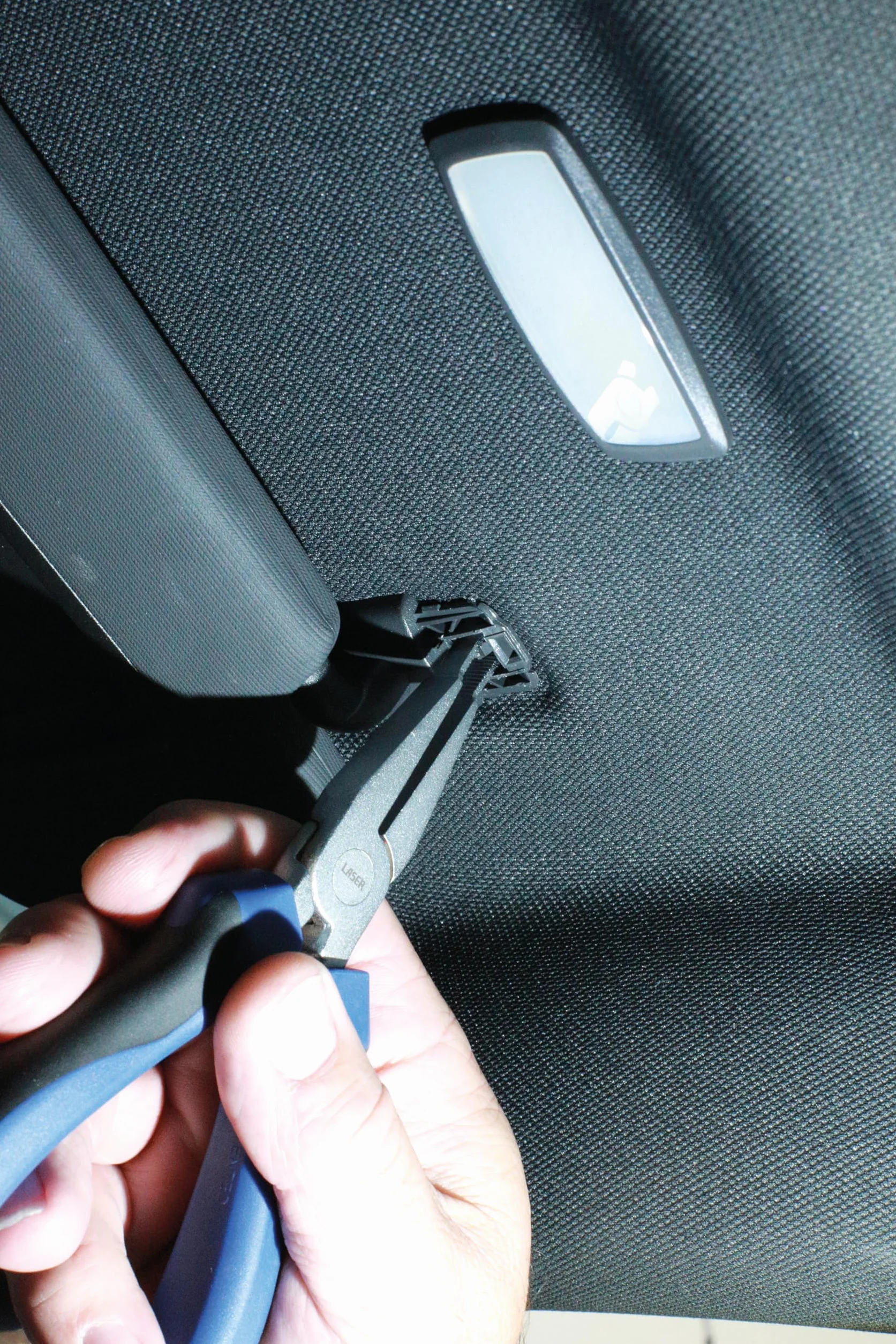 LASER TOOLS 9083 Pinza per capicorda a pressione