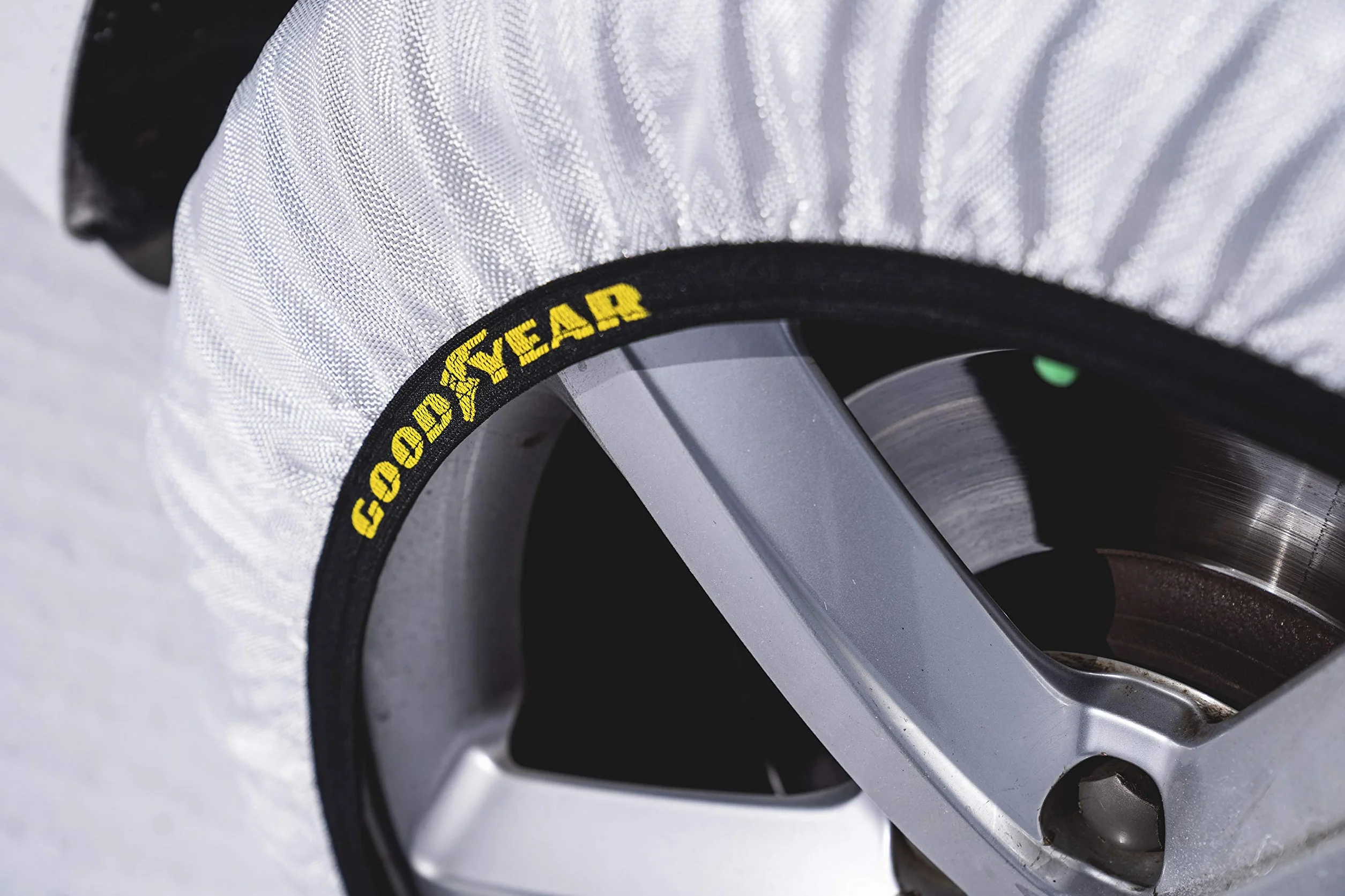 Goodyear Set di 2 Catene da Neve in Tessuto Ultra GRIP TAGLIA L per Auto R14-R20