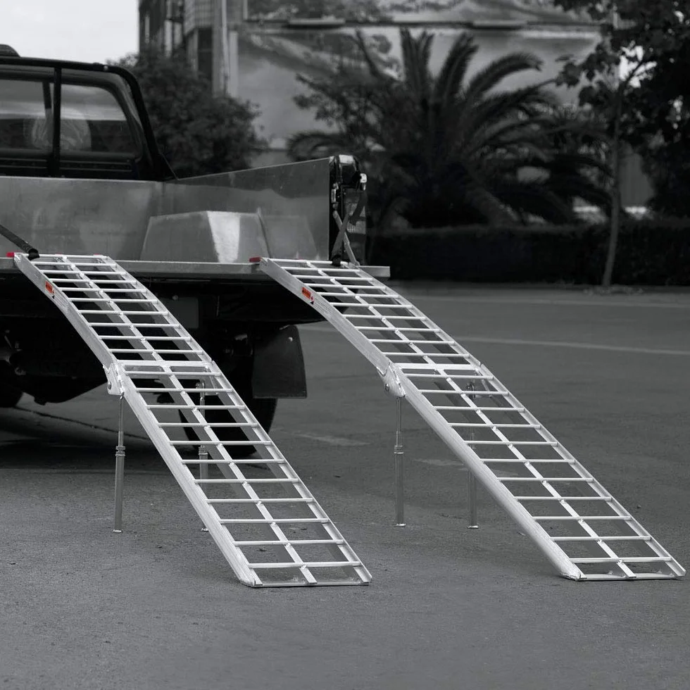 2x rampe di carico pieghevoli per moto e ATV Con piedi 226 cm In alluminio Portata max 1360 kg