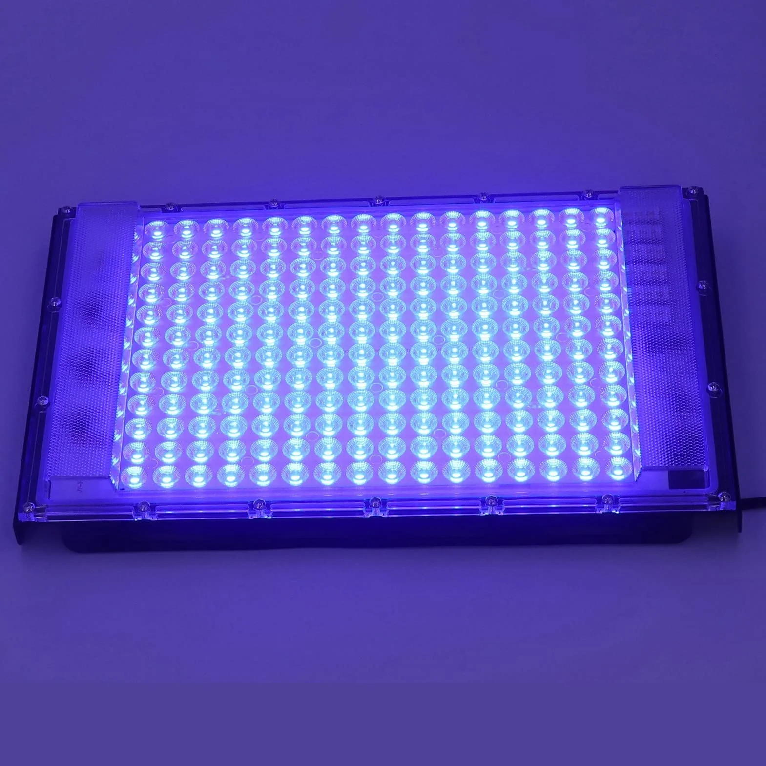 Lampada Abbronzante 192 LED 100 W Luce Portatile Viso Corpo Pelle di Grano Spina UE