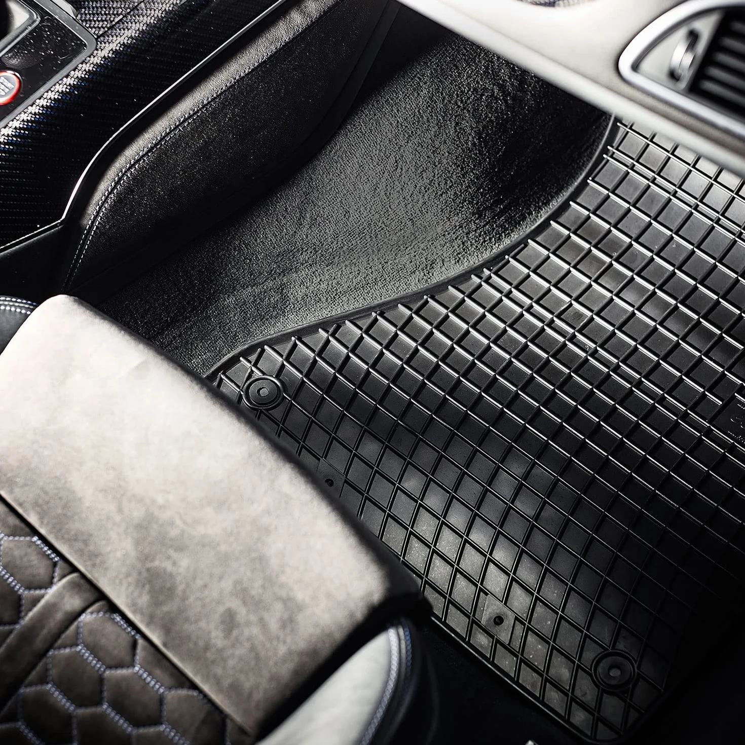 IMJ-Global Tappetini Auto Gomma elToro su Misura Compatibili con Fiat Doblo II 2010-2020 1° fila, Set Completo di Tappeti Auto per Migliorare Look e Sportività, Tappetino Premium in TPE Durevole
