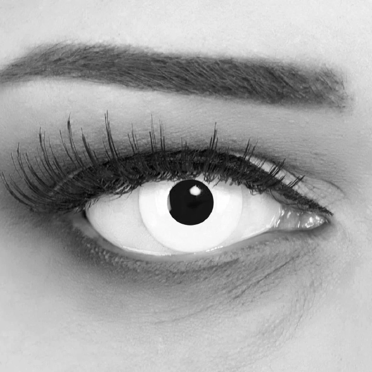 Funnylens Lenti a Contatto Colorate White Out Bianche Zombie Vampiro Morbide 1 Coppia