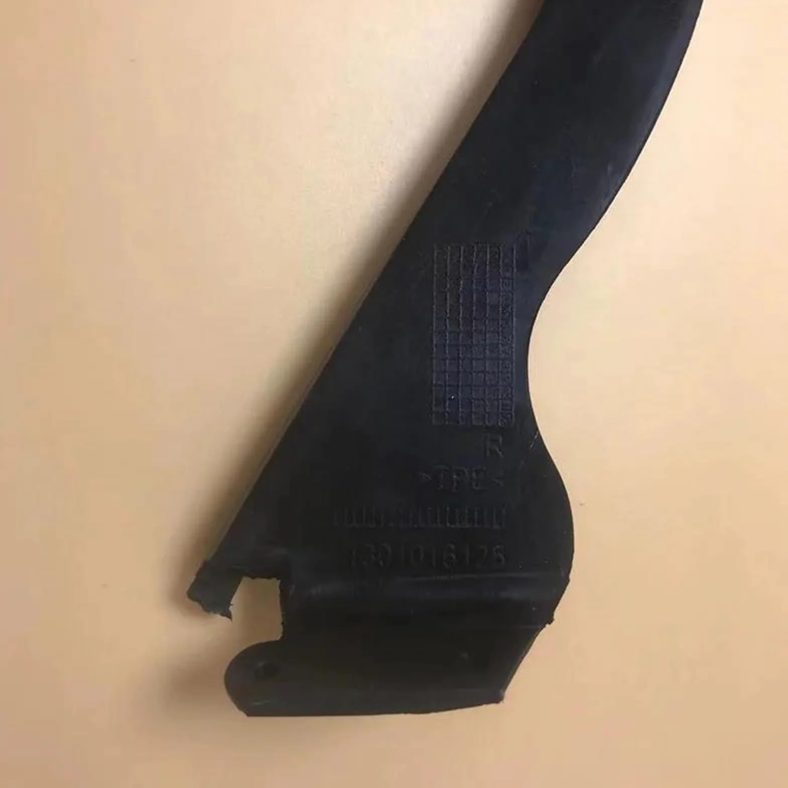 CACOM Blocchi Fari Anteriori 2X per Audi A4 B8 2008-2012 Striscia di Tenuta in Gomma Trim