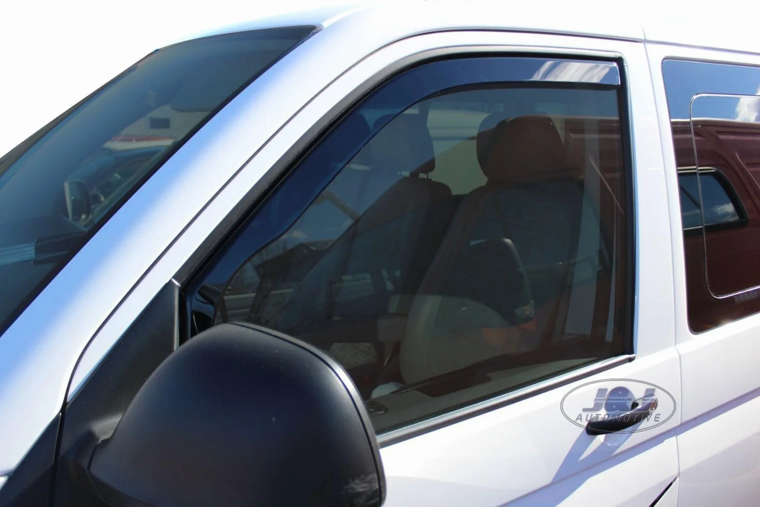 J&J AUTOMOTIVE Deflettori d'Aria per Volkswagen T5 T6 Caravelle, Trans-Porter, Multivan 2003-2019, Set da 2 Pezzi, Nero fumé