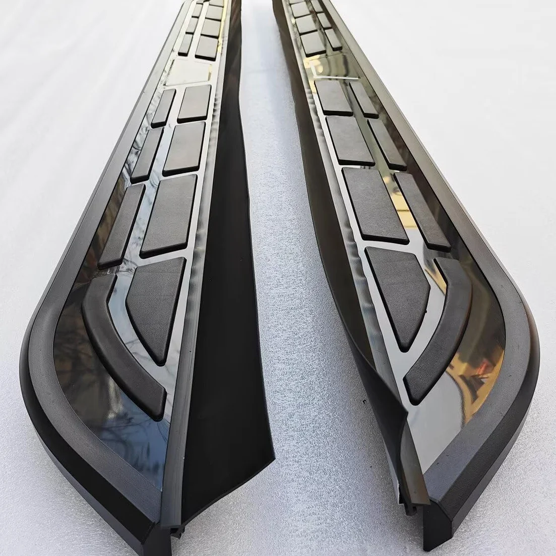 Pedane laterali fisse in alluminio (con staffa) senza trapano | Kit di bulloni per progetti fai da te per SUV (1 set) (HKX) per Land Rover Range Rover Sport 2013-2022, 2 pezzi
