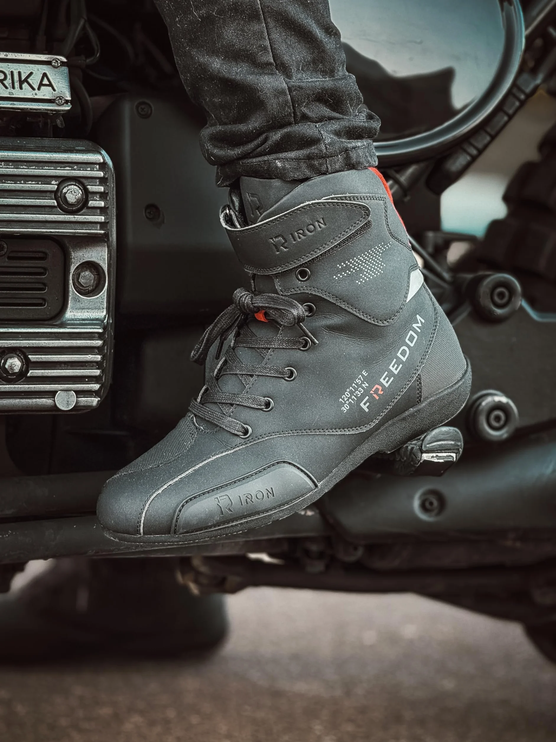 RIDEIRON Scarpe da Moto Uomo Normativa CE, Stivali Motocross, Protezione Caviglia, Scarpe da Equitazione Stradale Rinforzate
