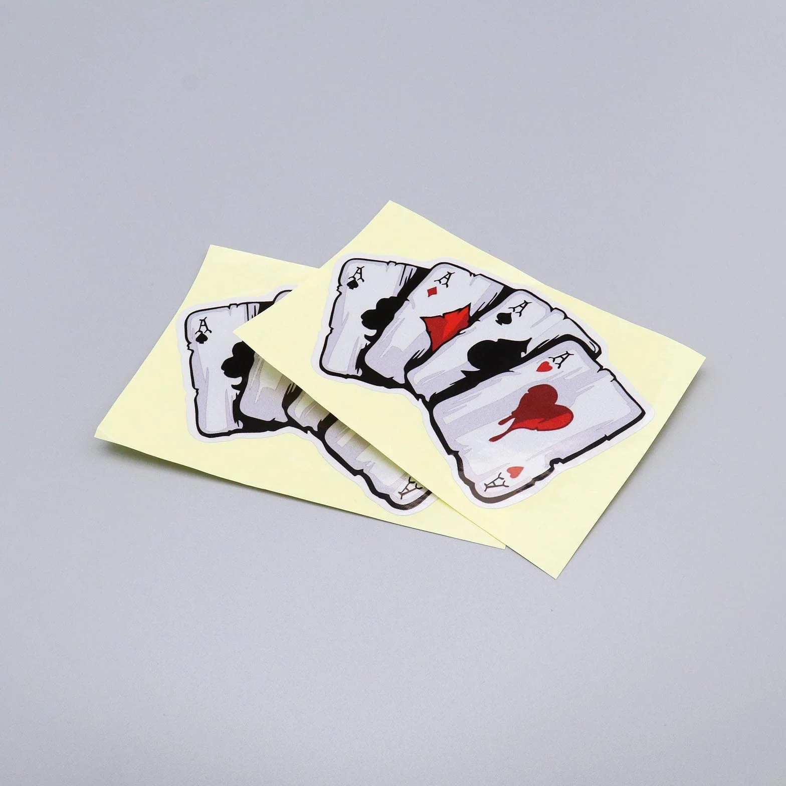 2PCS Poker A Adesivo Per Auto Cool Asso Di Picche Decalcomania Carte Da Gioco Decorazione Accessori Auto Autoadesivi Per Bagagliaio Paraurti Custodia Da Viaggio Per Bicicletta